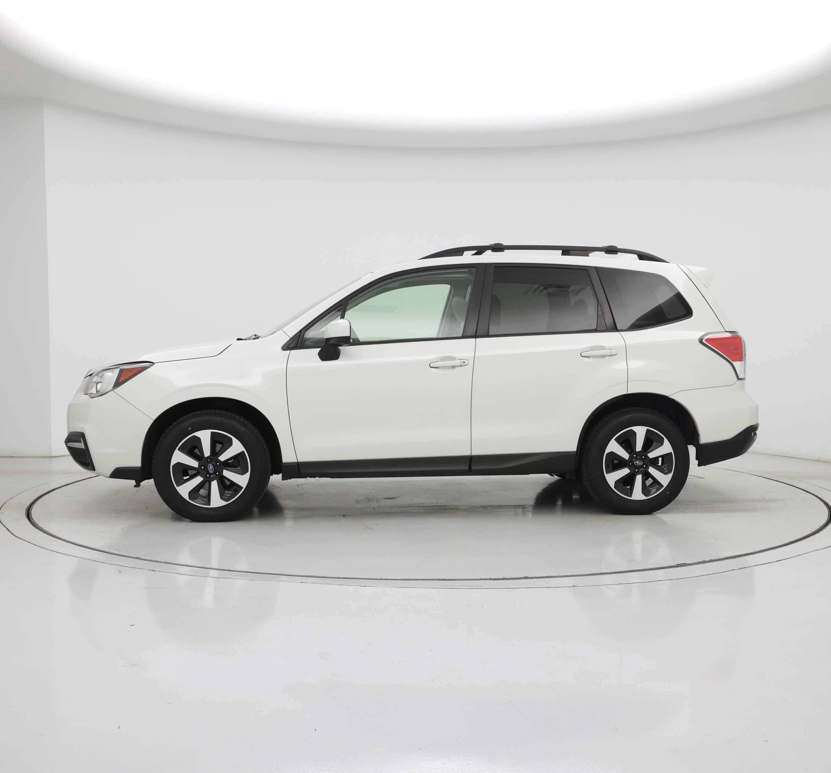 Thumbnail: 2017 Subaru Forester - 3