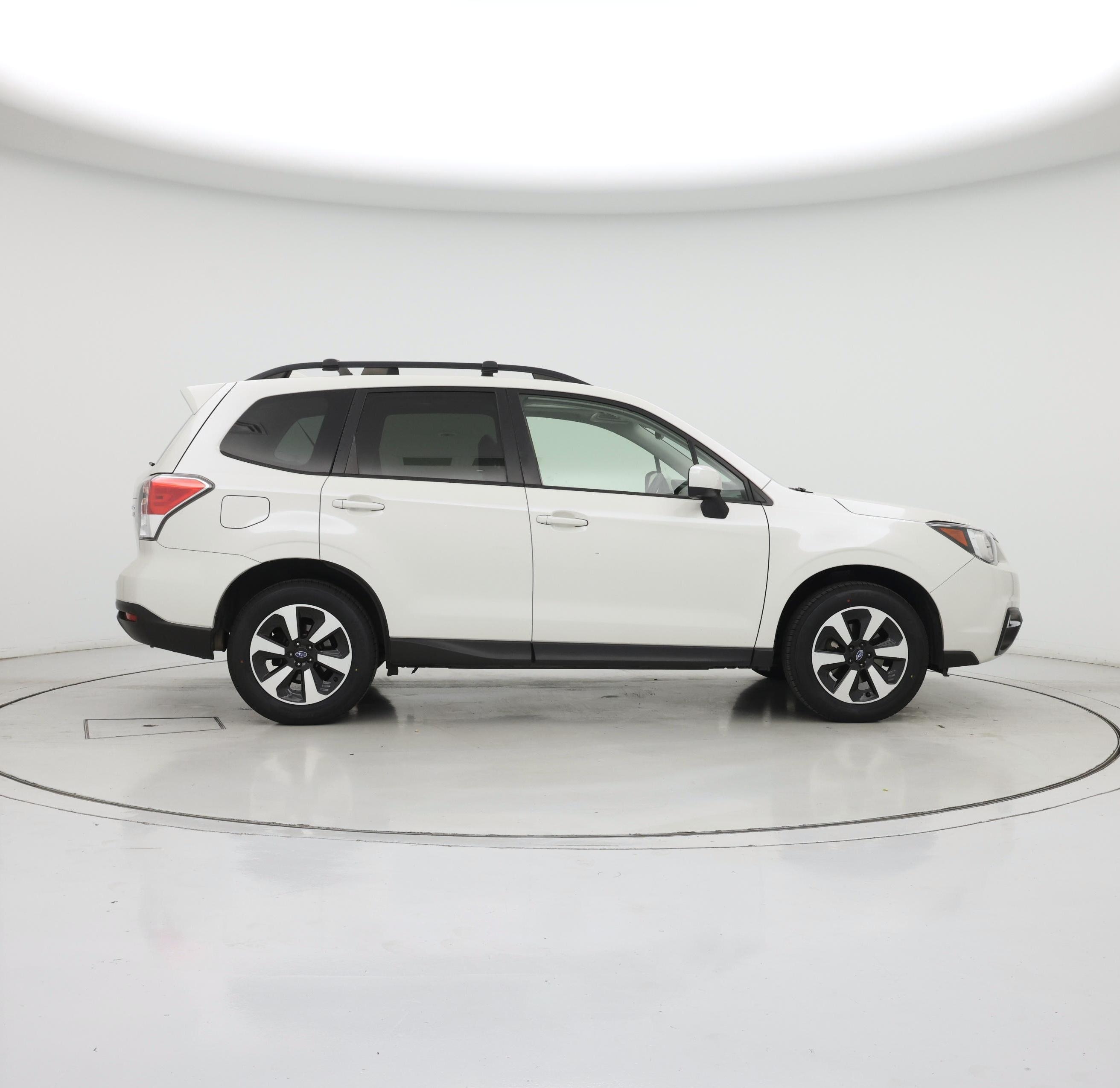 Thumbnail: 2017 Subaru Forester - 7