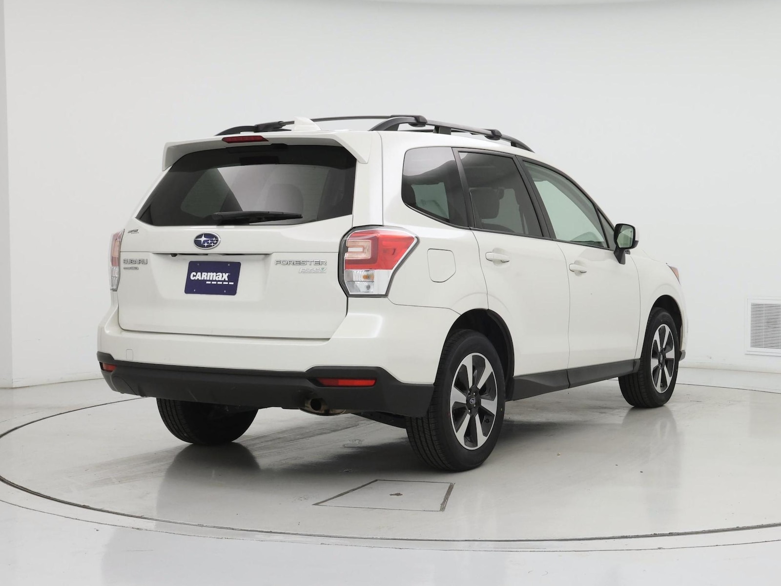 2017 Subaru Forester Premium - Photo 9