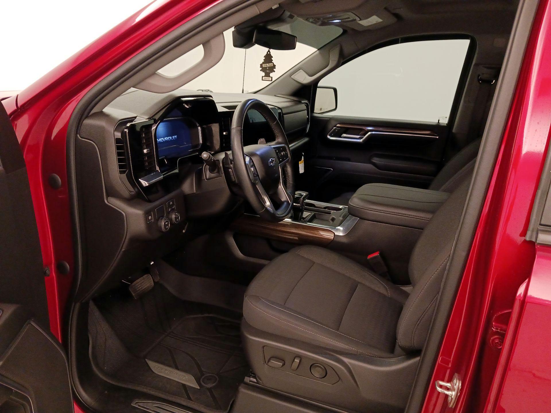 Thumbnail: 2023 Chevrolet Silverado 1500 - 11