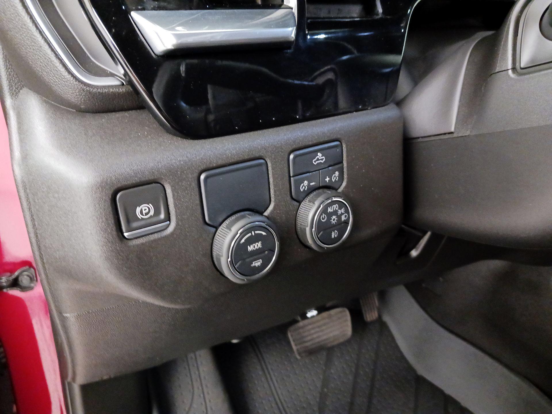 Thumbnail: 2023 Chevrolet Silverado 1500 - 13