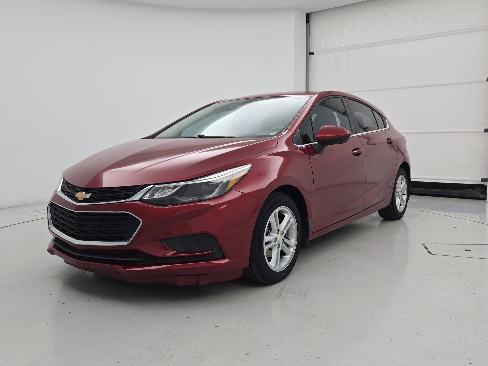 Thumbnail: 2017 Chevrolet Cruze - 3