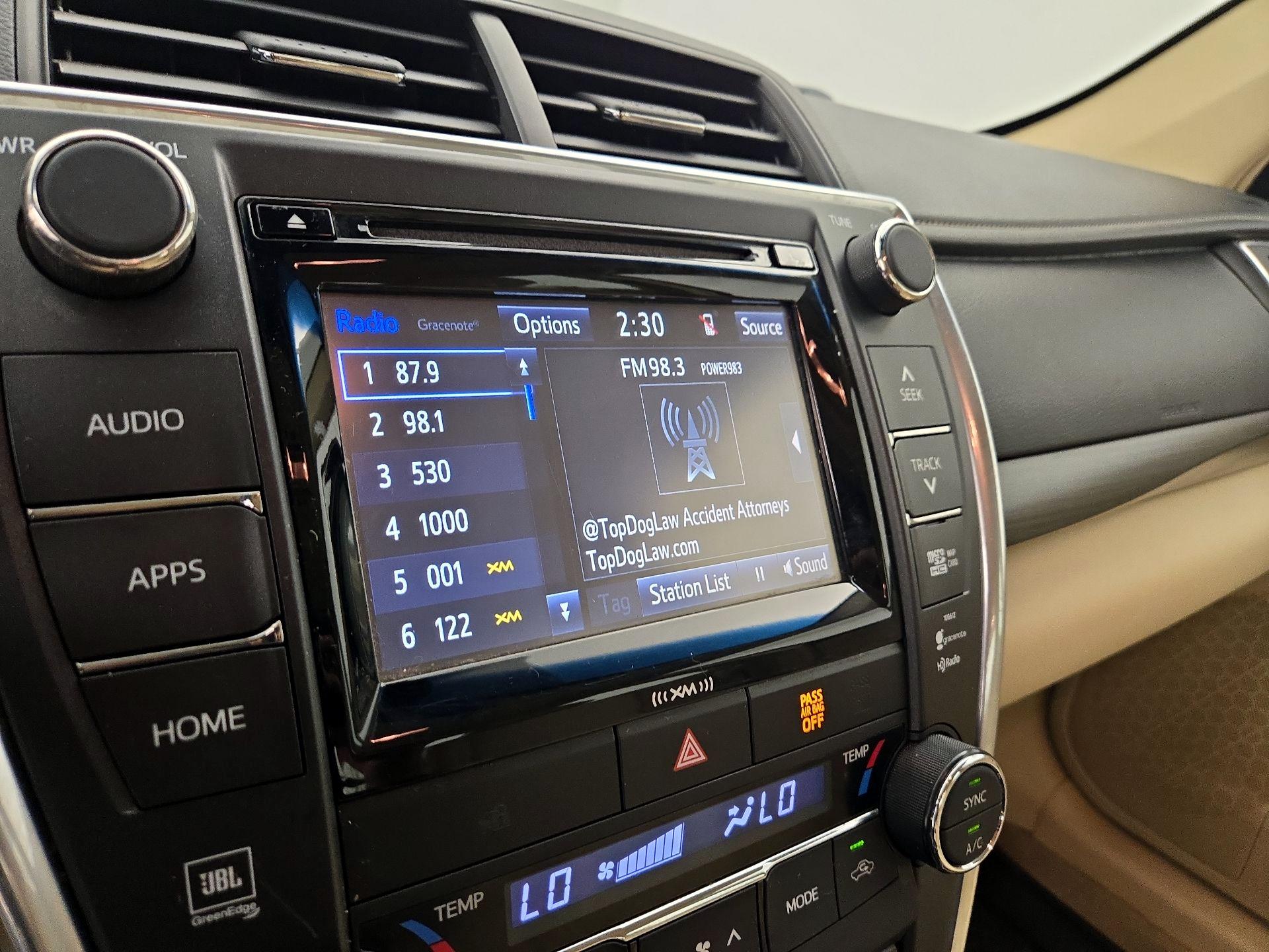 Thumbnail: 2017 Toyota Camry - 16