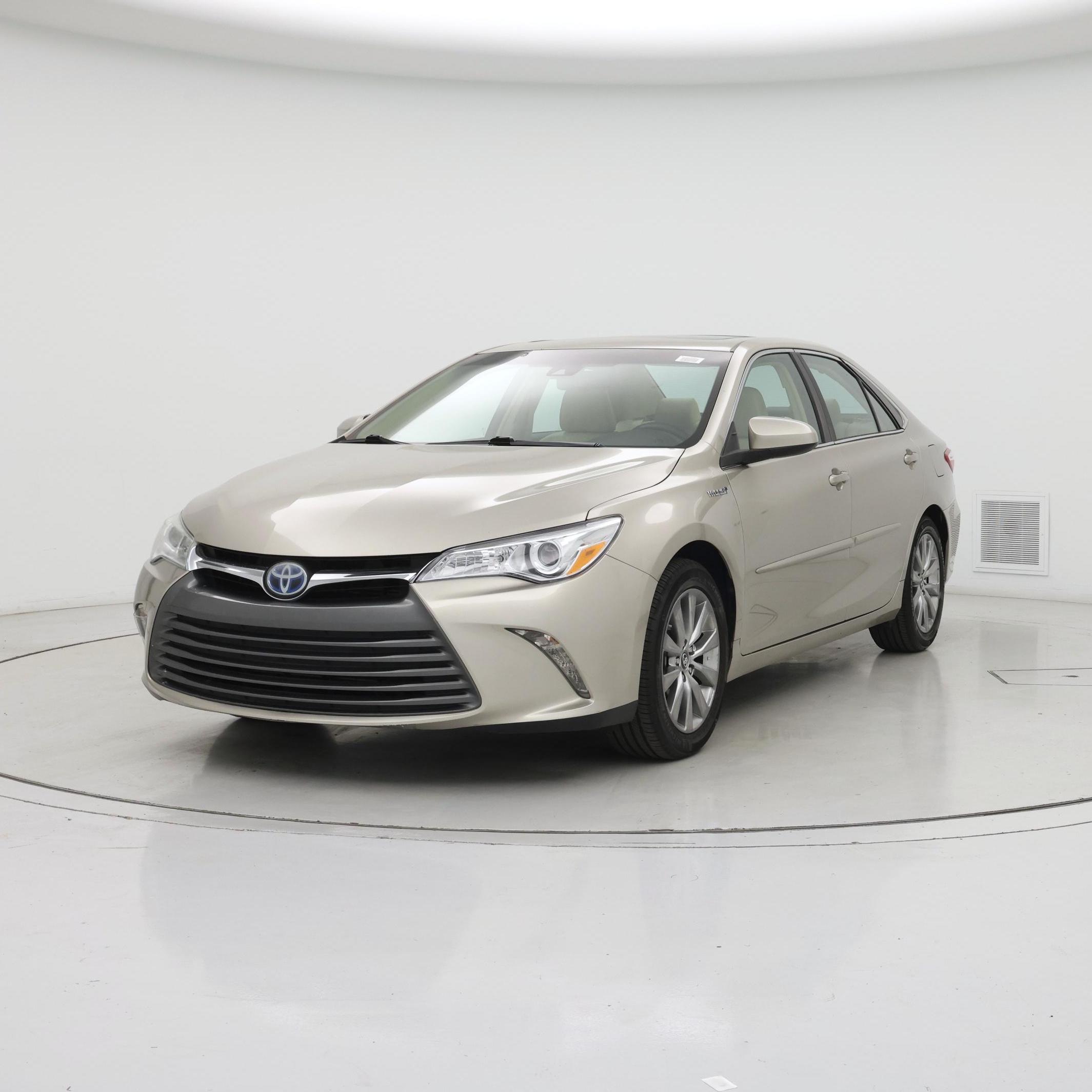 Thumbnail: 2017 Toyota Camry - 4