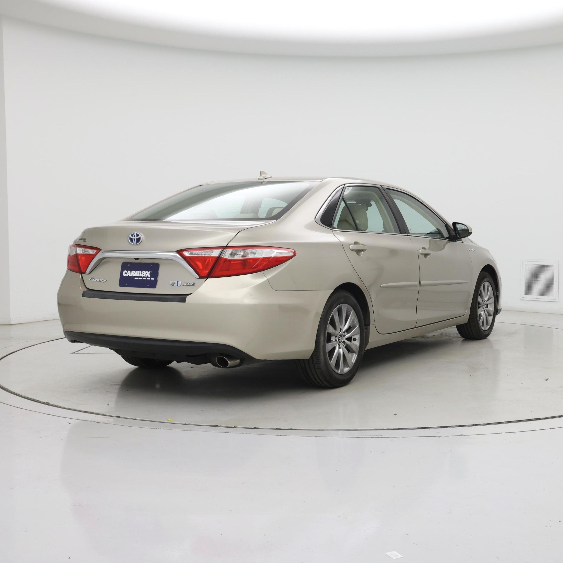 Thumbnail: 2017 Toyota Camry - 8