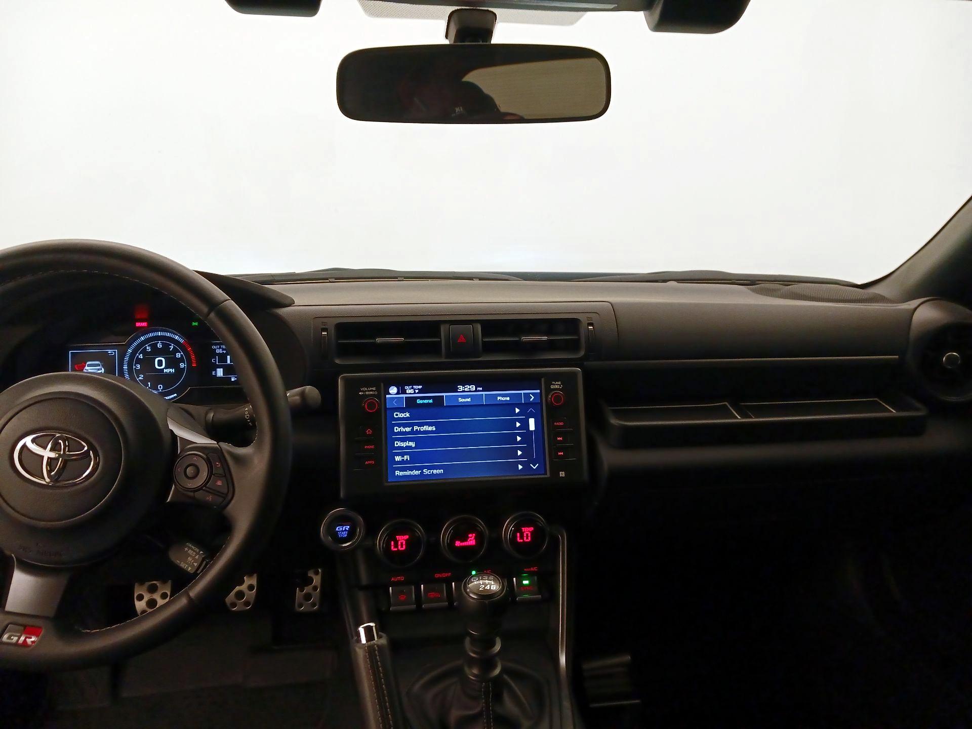 Thumbnail: 2025 Toyota GR86 - 9