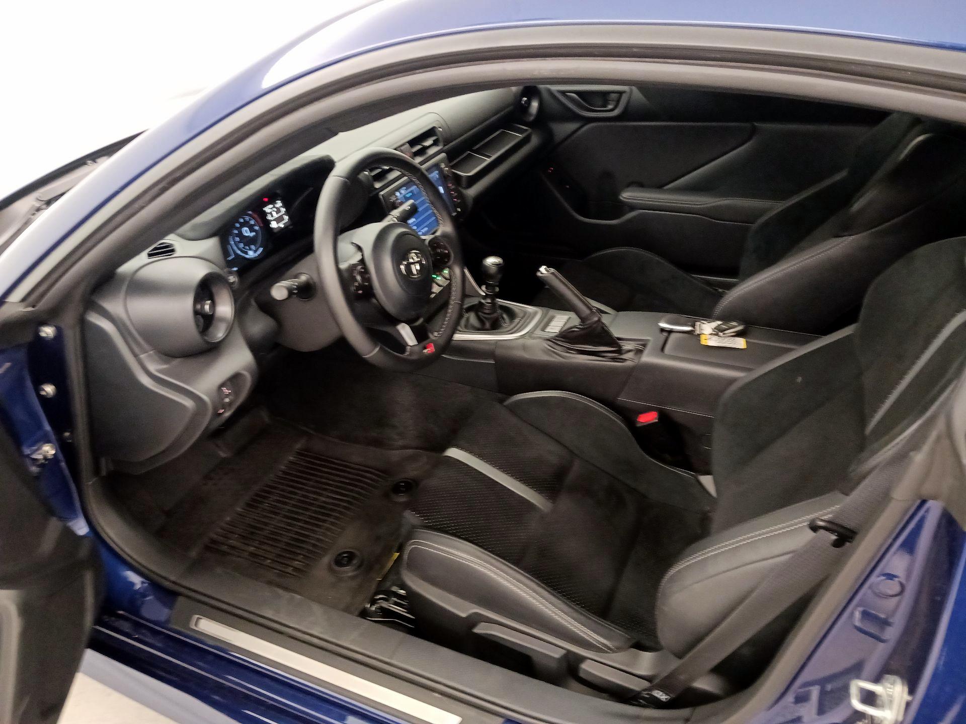 Thumbnail: 2025 Toyota GR86 - 11