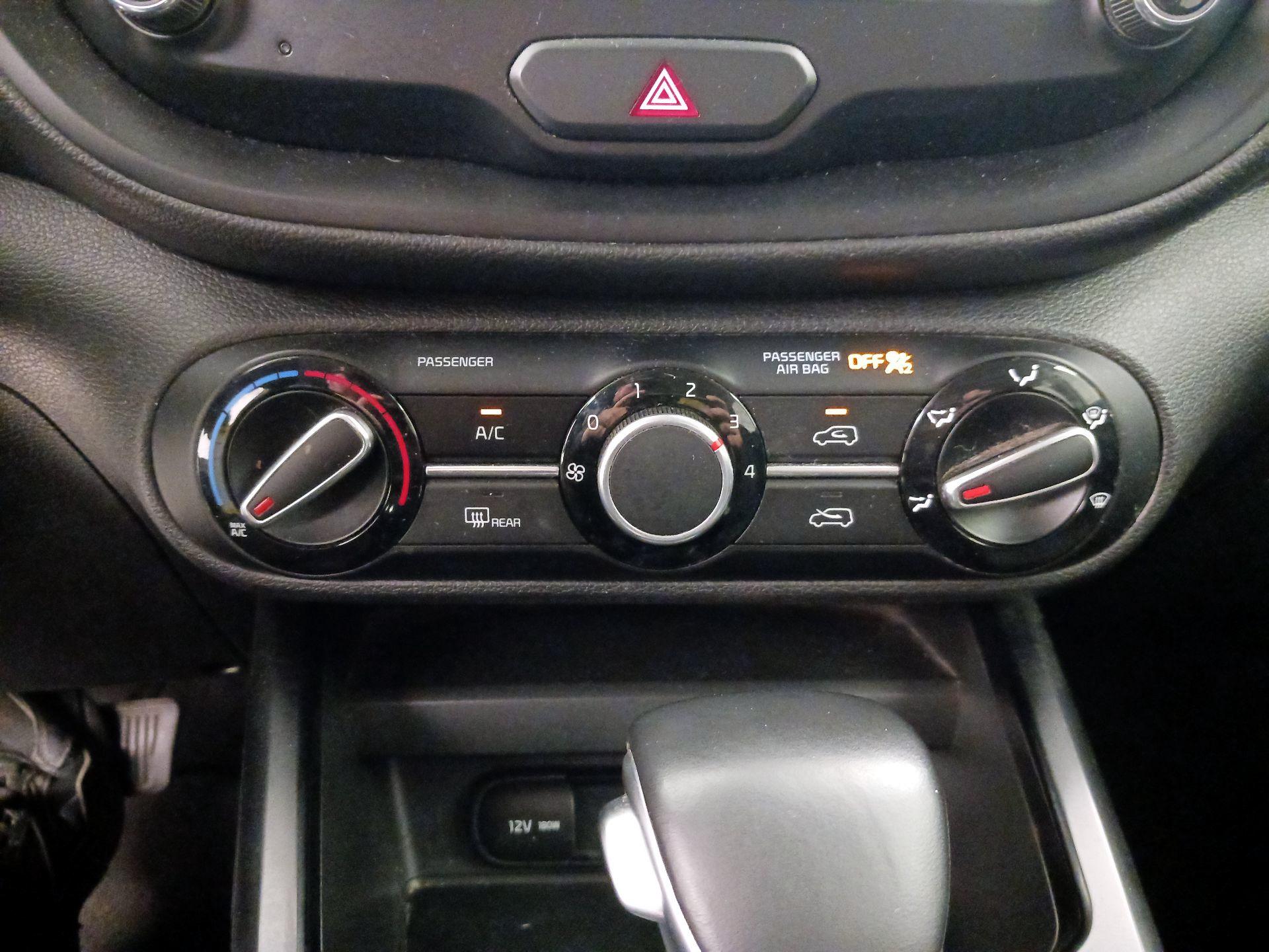Thumbnail: 2020 Kia Soul - 16