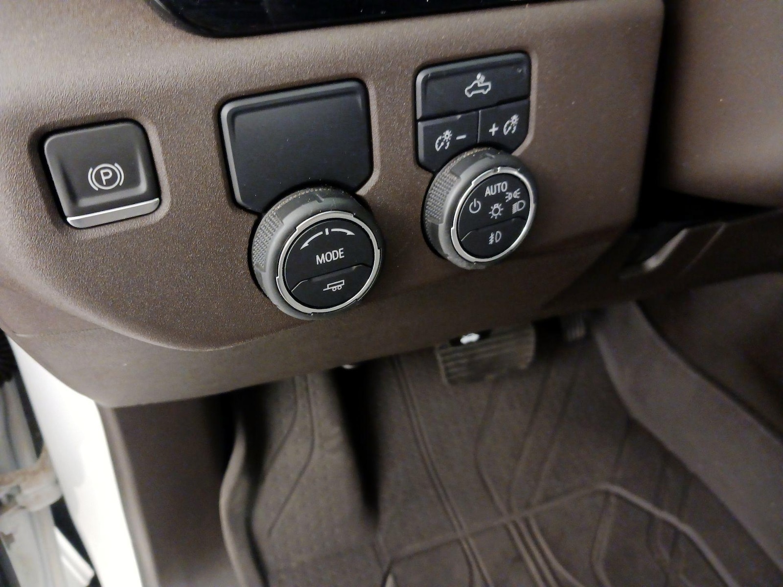 2023 Chevrolet Silverado 1500 RST - Photo 14
