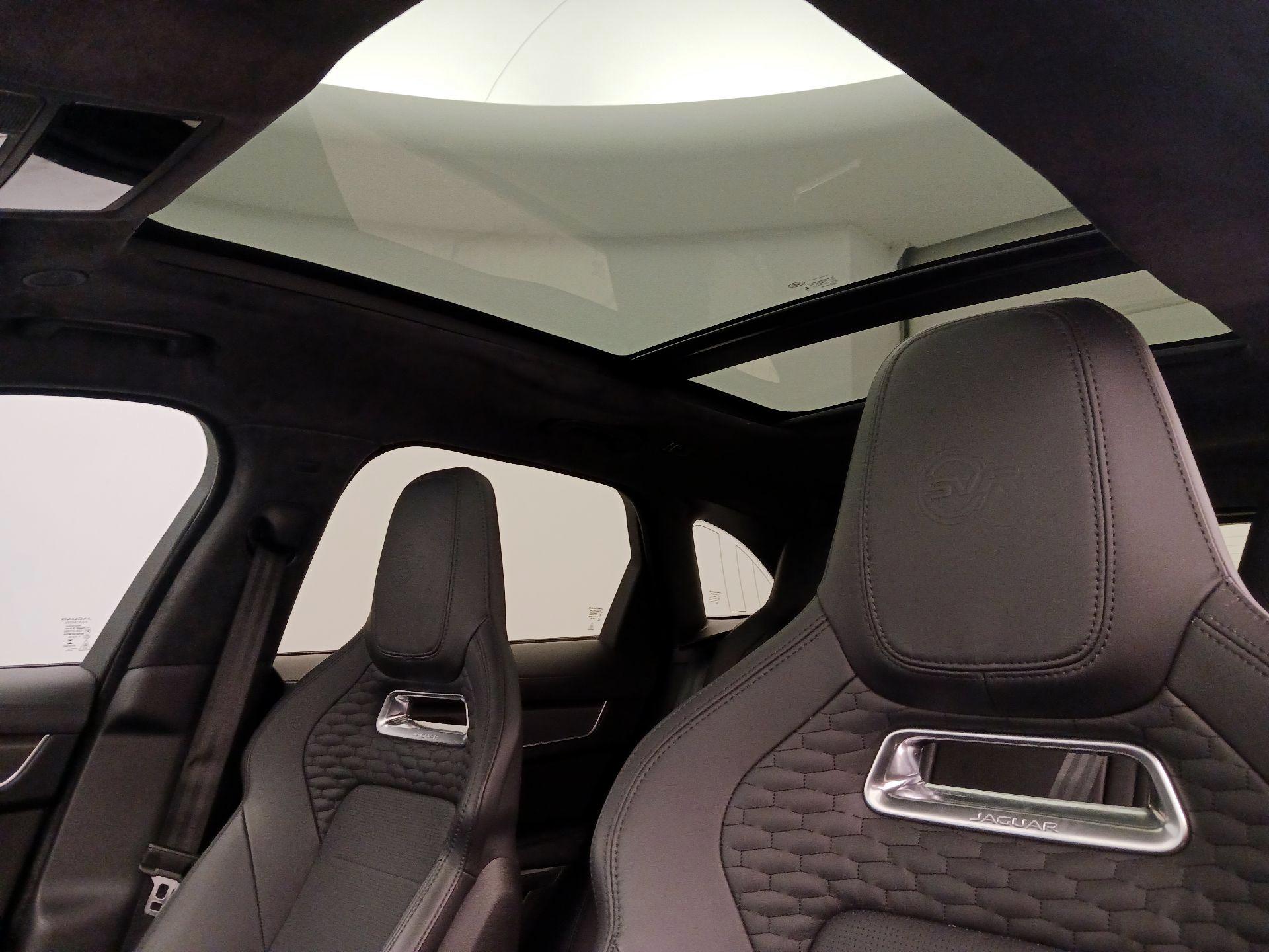 Thumbnail: 2022 Jaguar F-Pace - 20