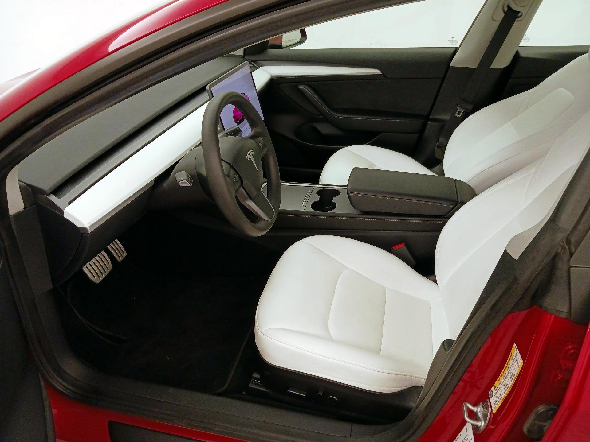Thumbnail: 2023 Tesla Model 3 - 11