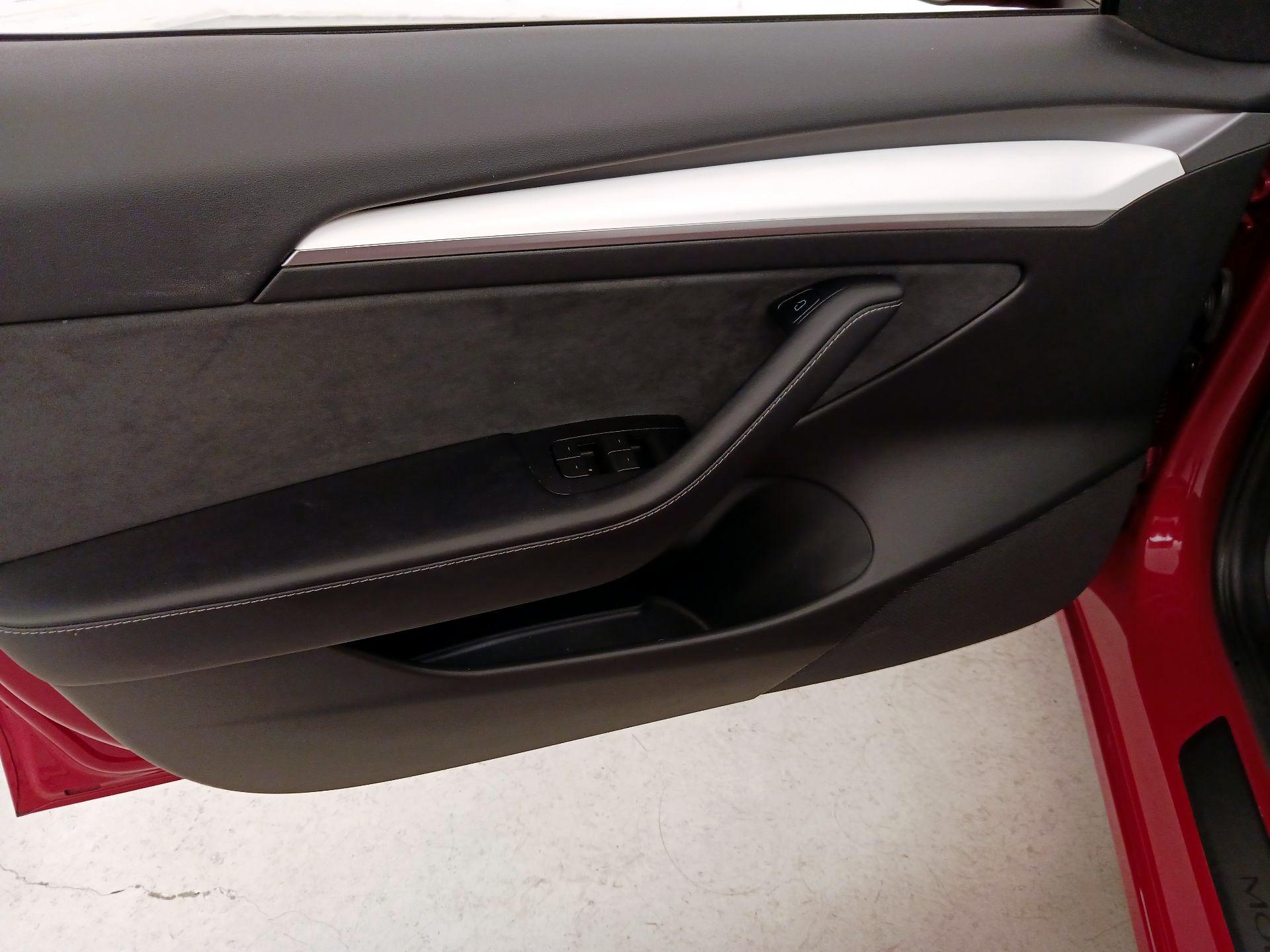 Thumbnail: 2023 Tesla Model 3 - 12