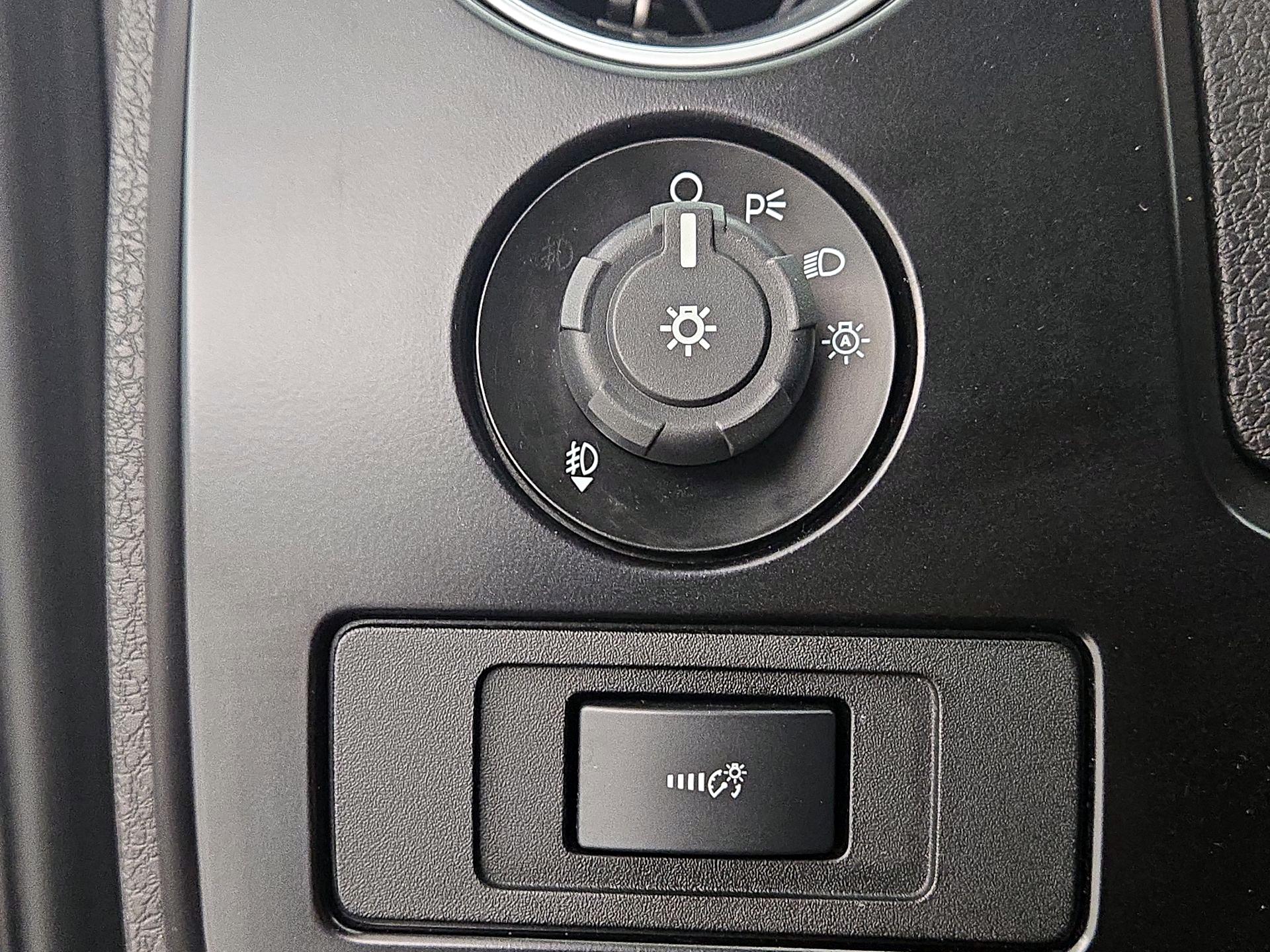 Thumbnail: 2014 Ford F-150 - 13