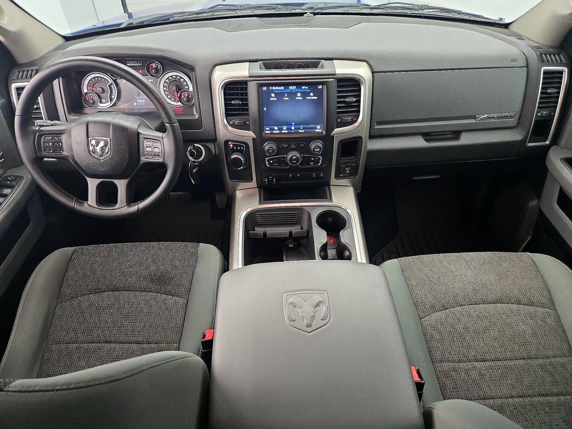 Thumbnail: 2019 RAM 1500 Classic - 9
