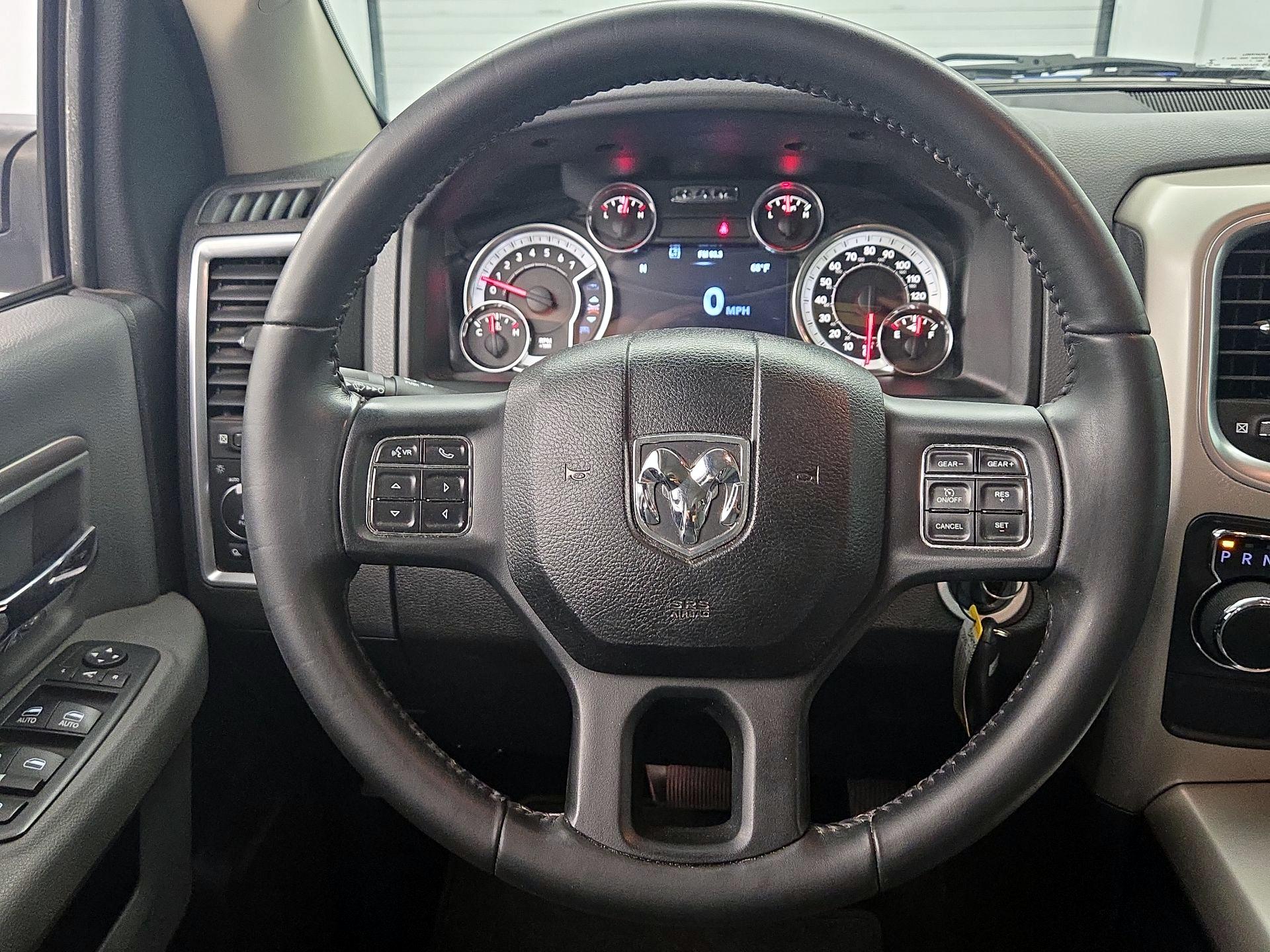 Thumbnail: 2019 RAM 1500 Classic - 10