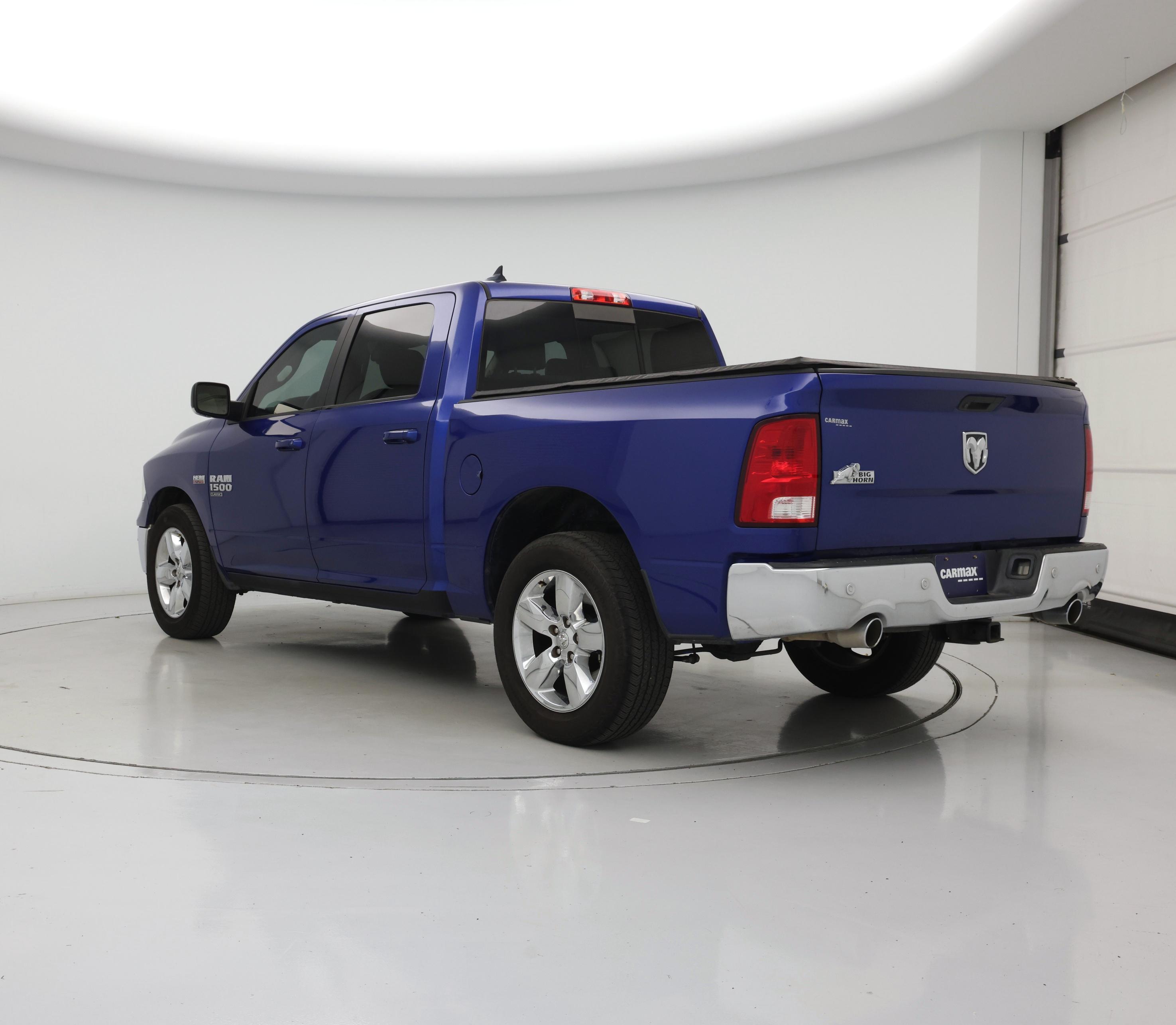 Thumbnail: 2019 RAM 1500 Classic - 2