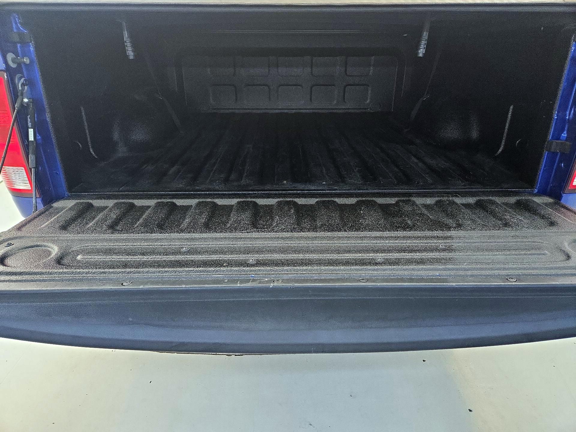 Thumbnail: 2019 RAM 1500 Classic - 20