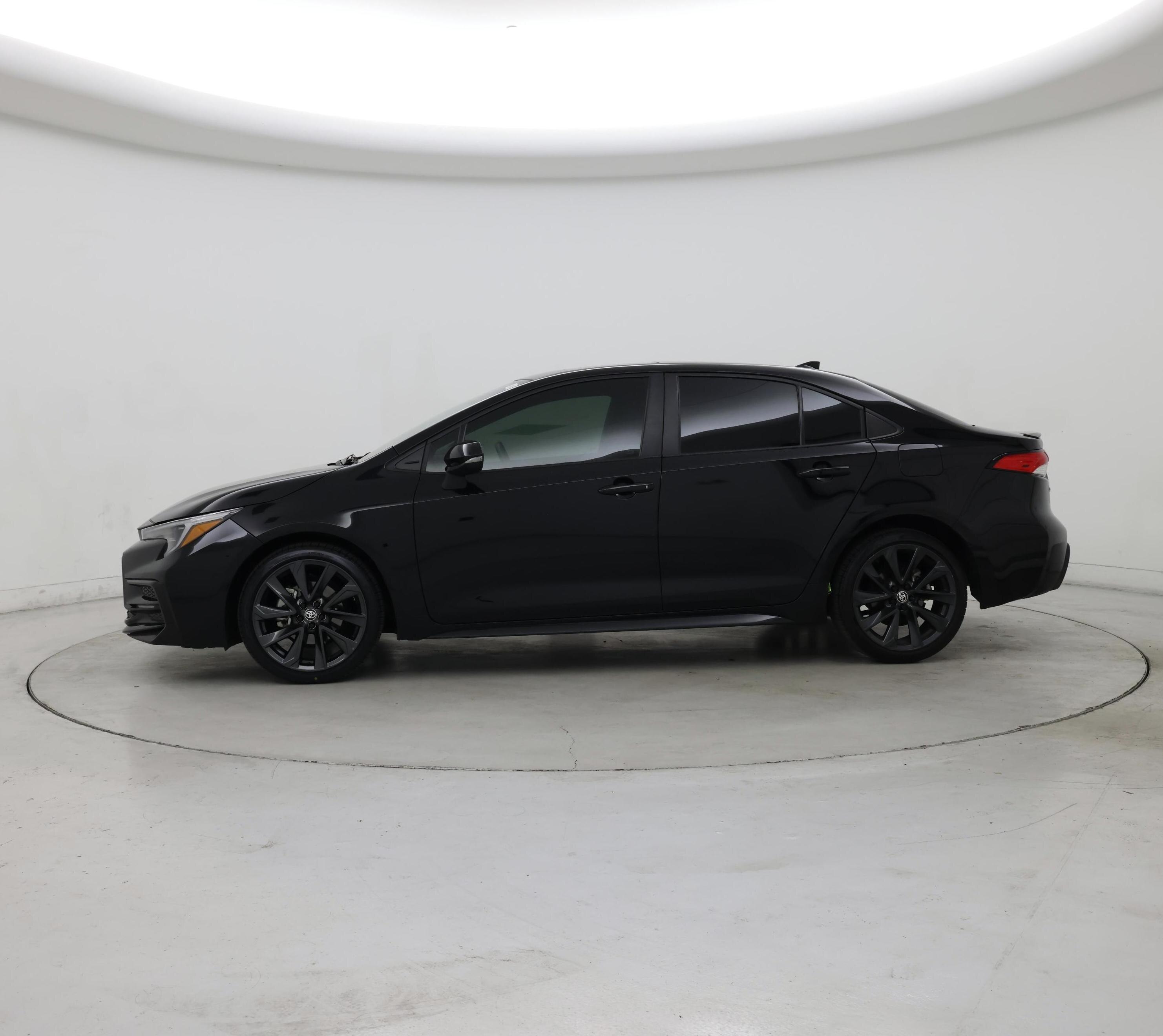 Thumbnail: 2024 Toyota Corolla - 3