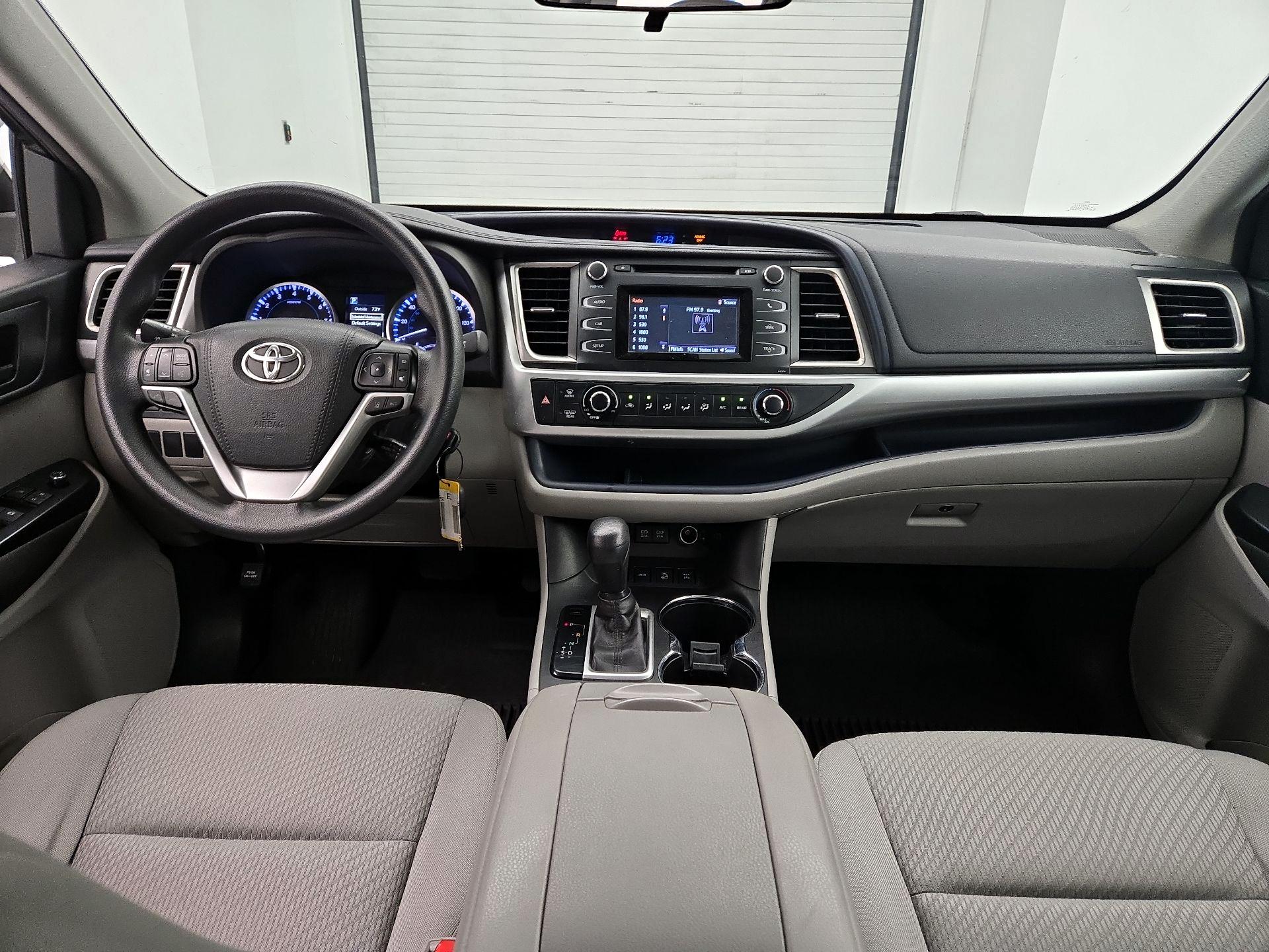 Thumbnail: 2017 Toyota Highlander - 9