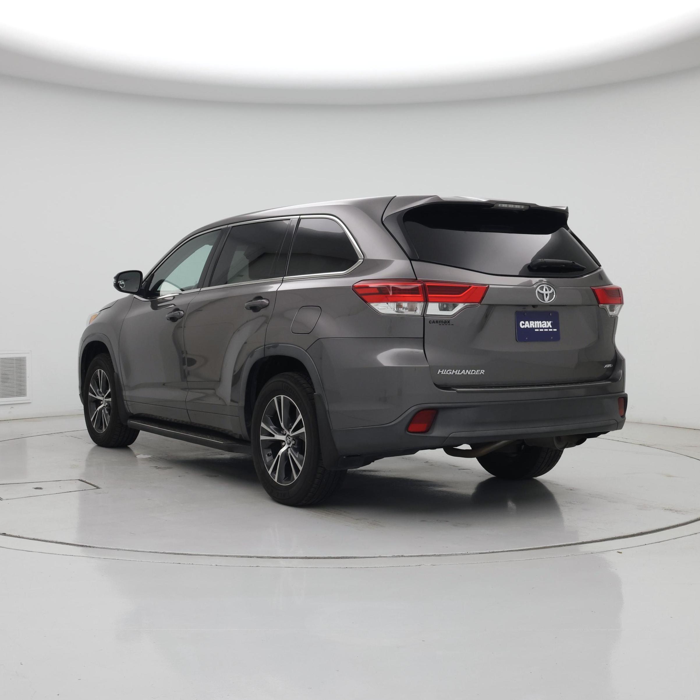 Thumbnail: 2017 Toyota Highlander - 2