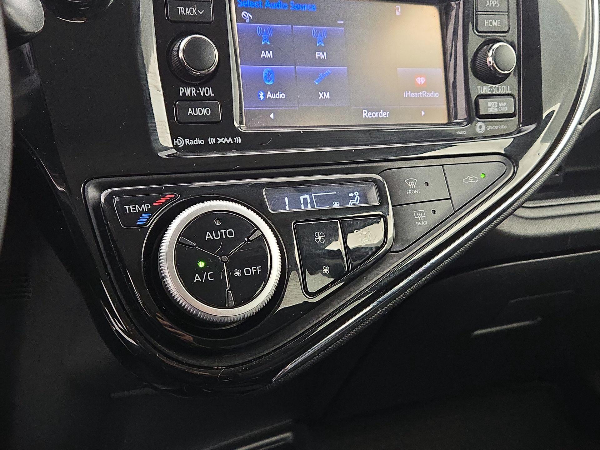 Thumbnail: 2019 Toyota Prius c - 16