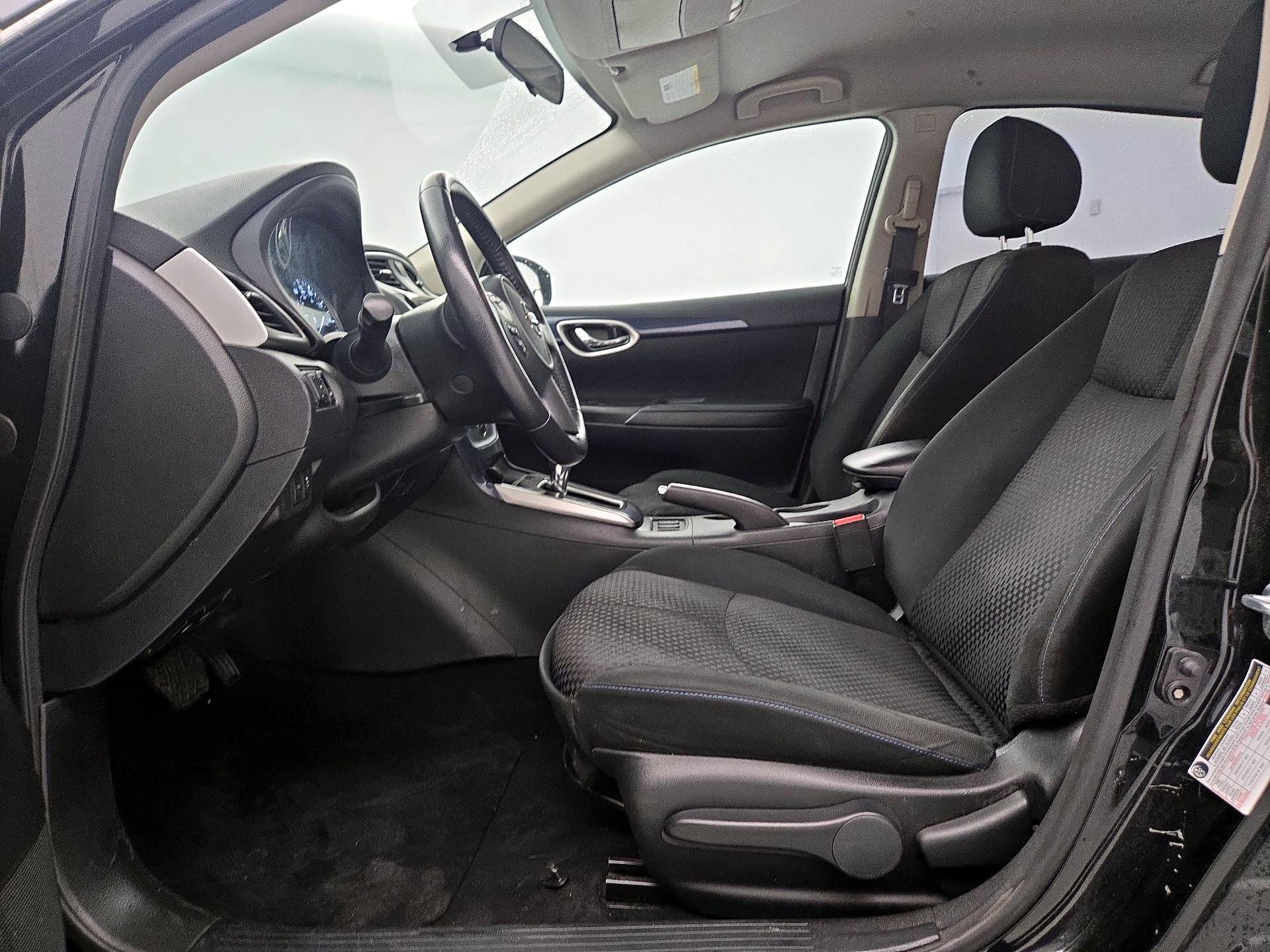 Thumbnail: 2019 Nissan Sentra - 11