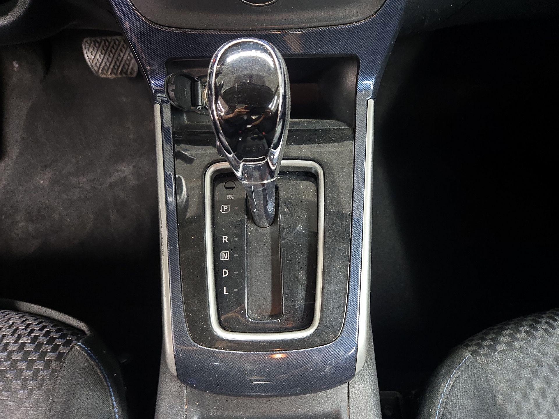 Thumbnail: 2019 Nissan Sentra - 17