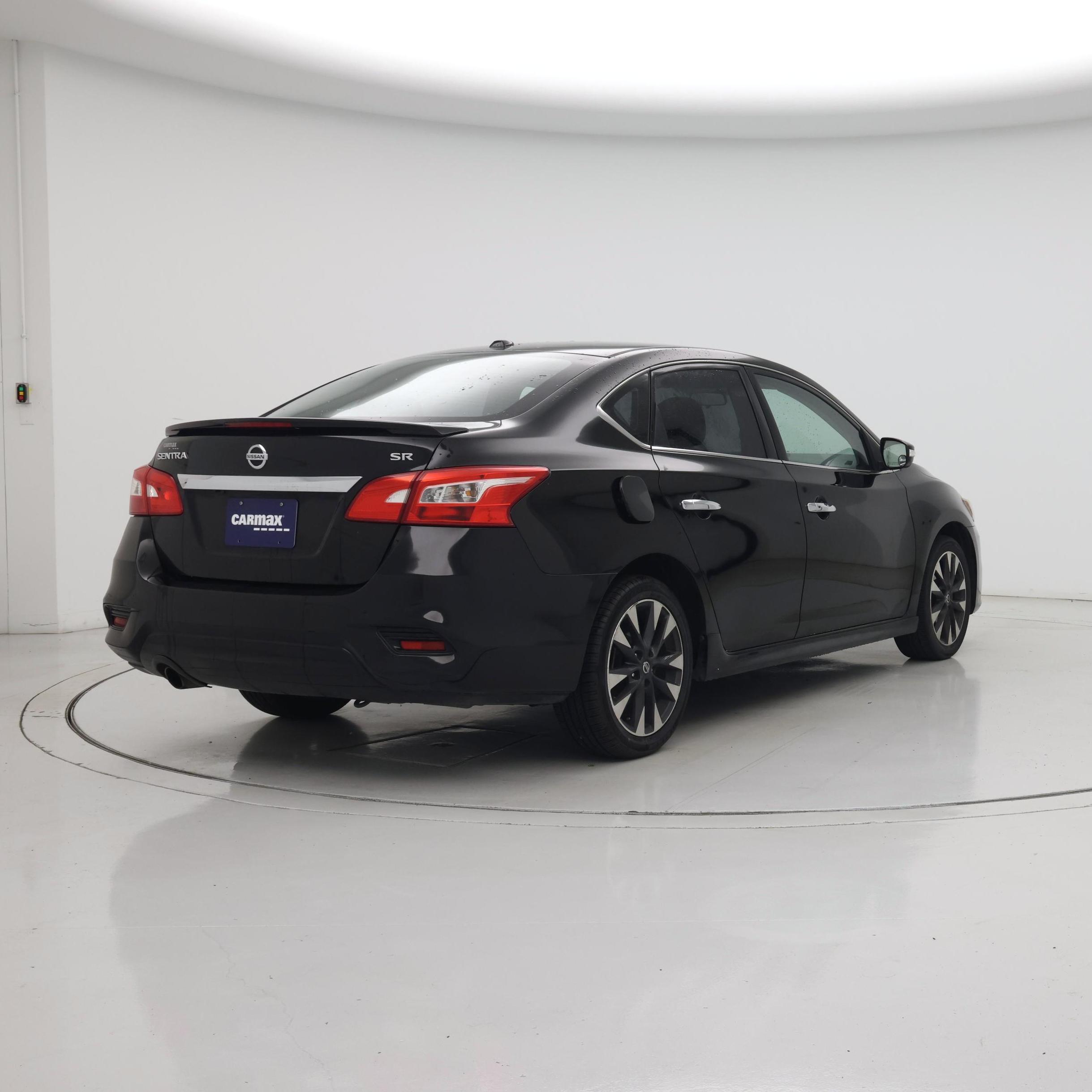 Thumbnail: 2019 Nissan Sentra - 8