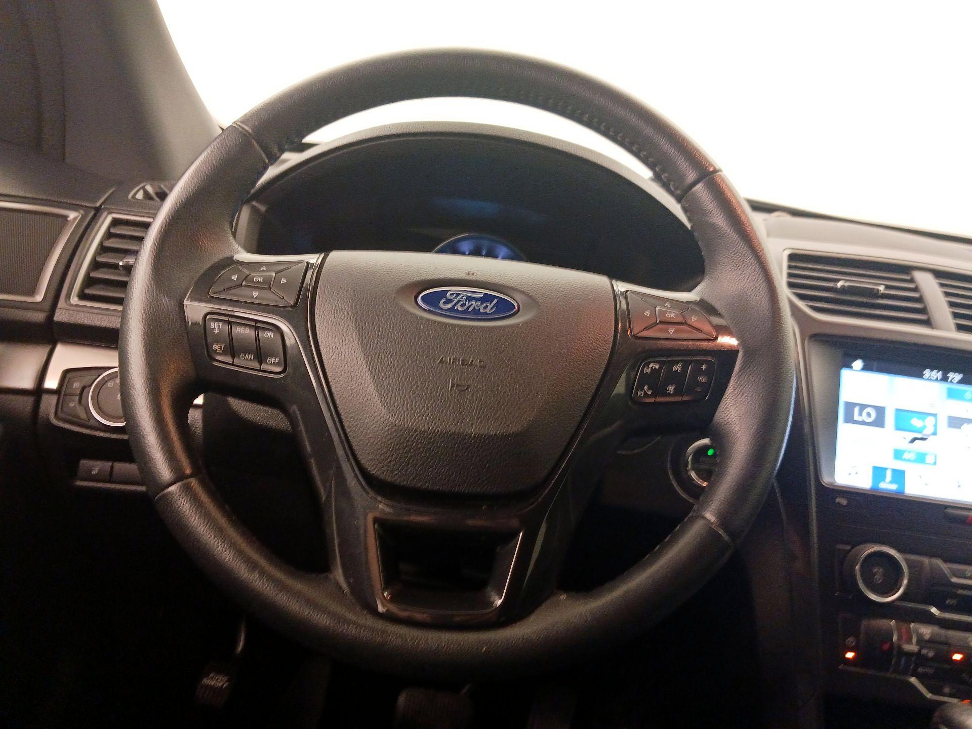 Thumbnail: 2019 Ford Explorer - 10