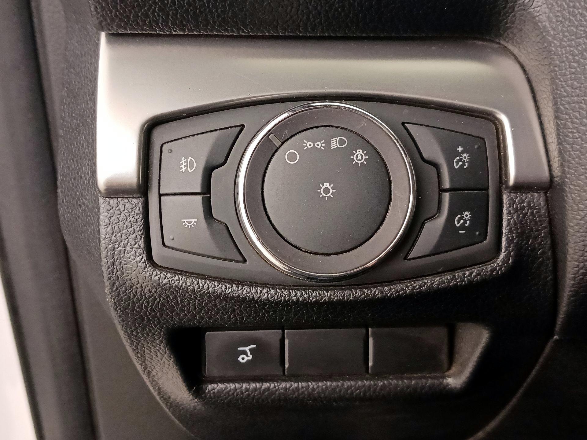 Thumbnail: 2019 Ford Explorer - 13