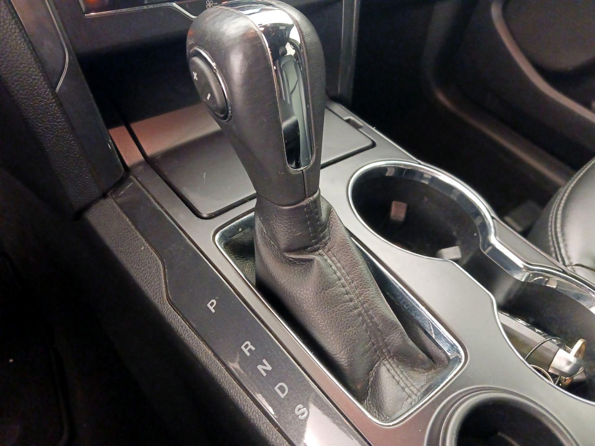 Thumbnail: 2019 Ford Explorer - 18