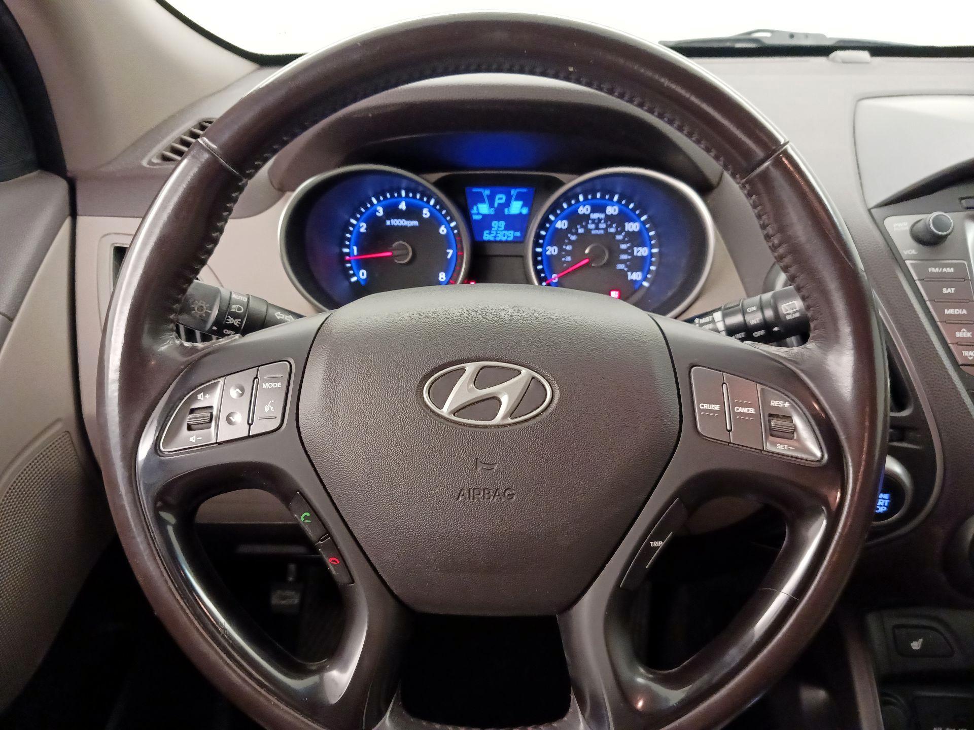 Thumbnail: 2014 Hyundai Tucson - 10
