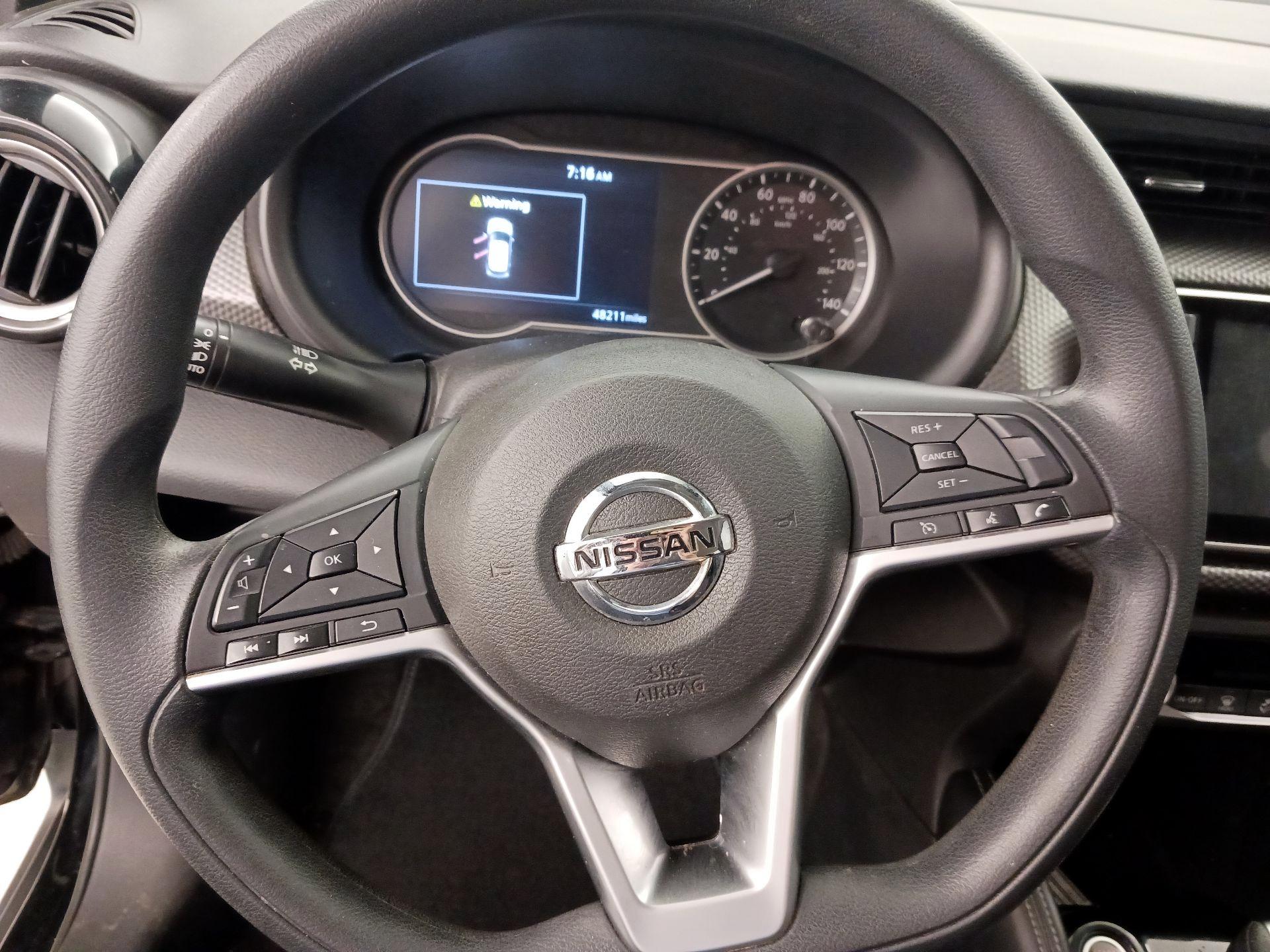 Thumbnail: 2020 Nissan Kicks - 10