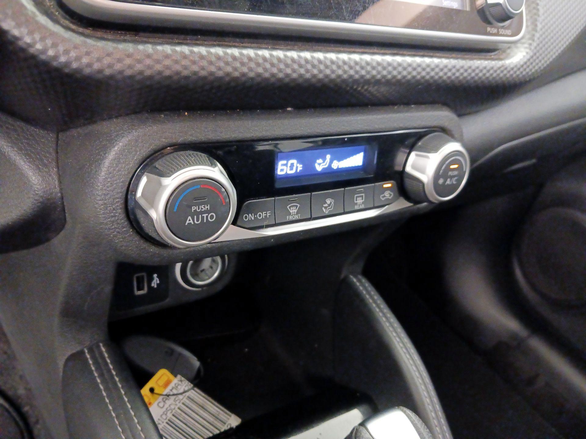 Thumbnail: 2020 Nissan Kicks - 15