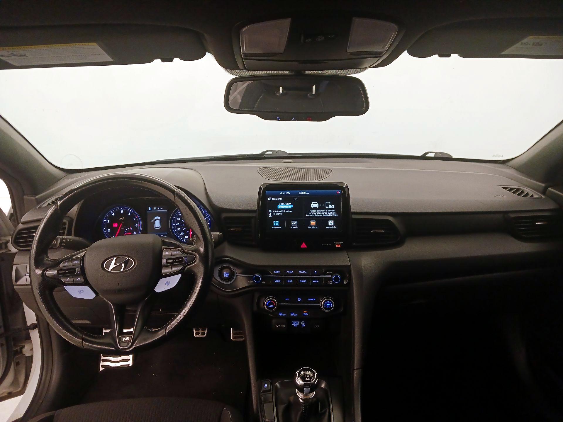 Thumbnail: 2020 Hyundai Veloster - 9