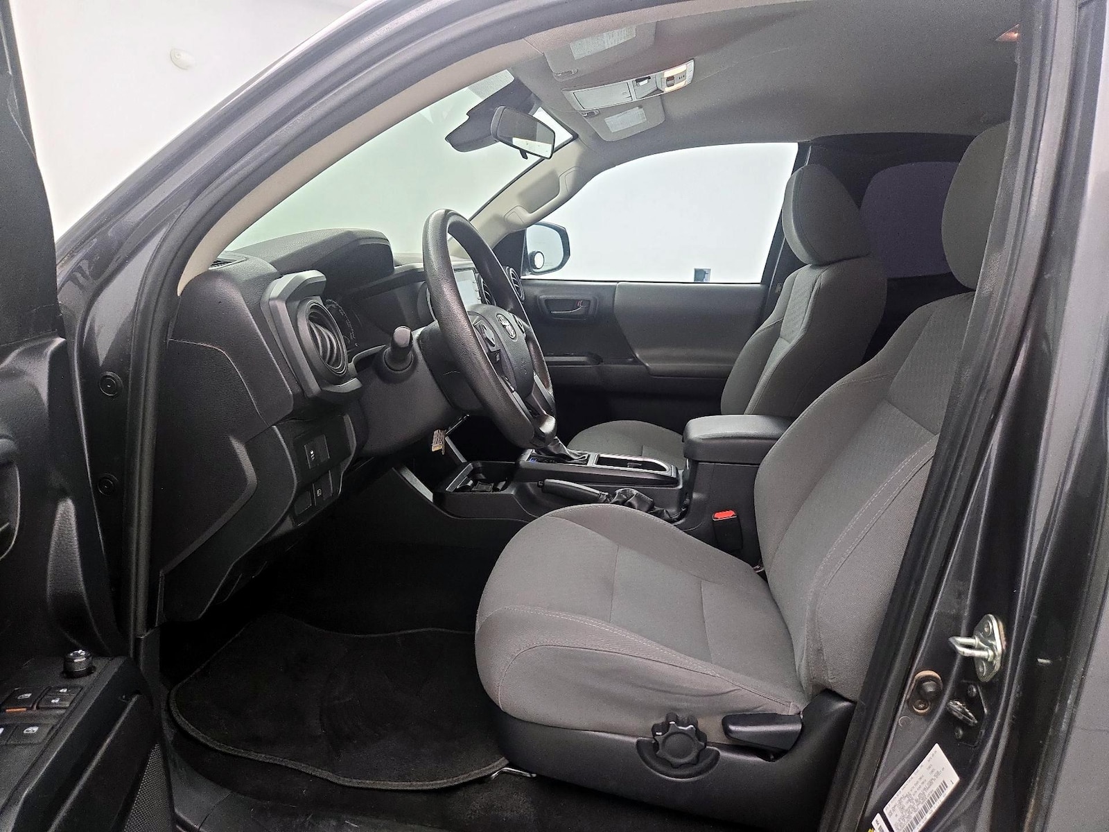 2020 Toyota Tacoma SR - Photo 12