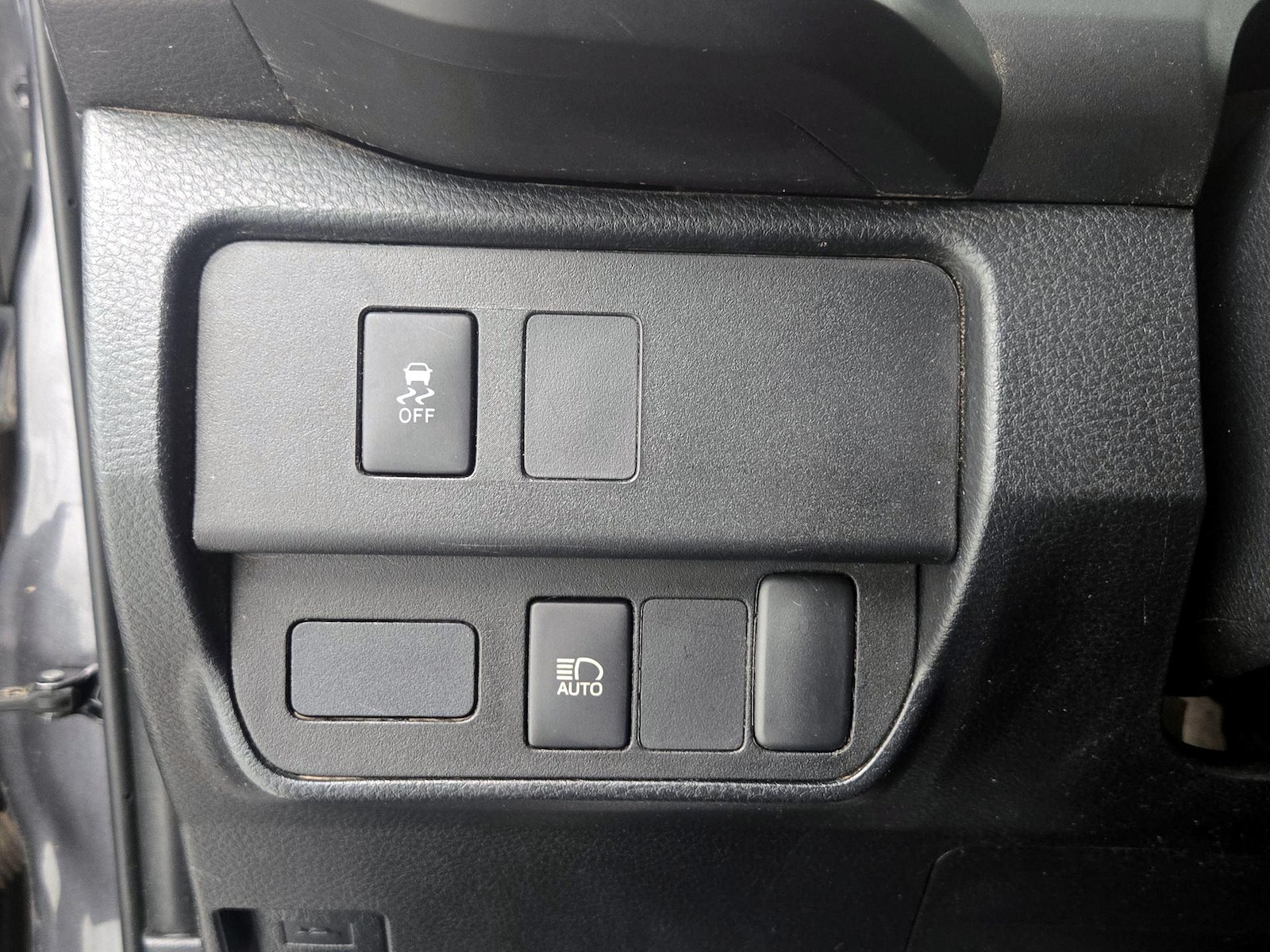 2020 Toyota Tacoma SR - Photo 14