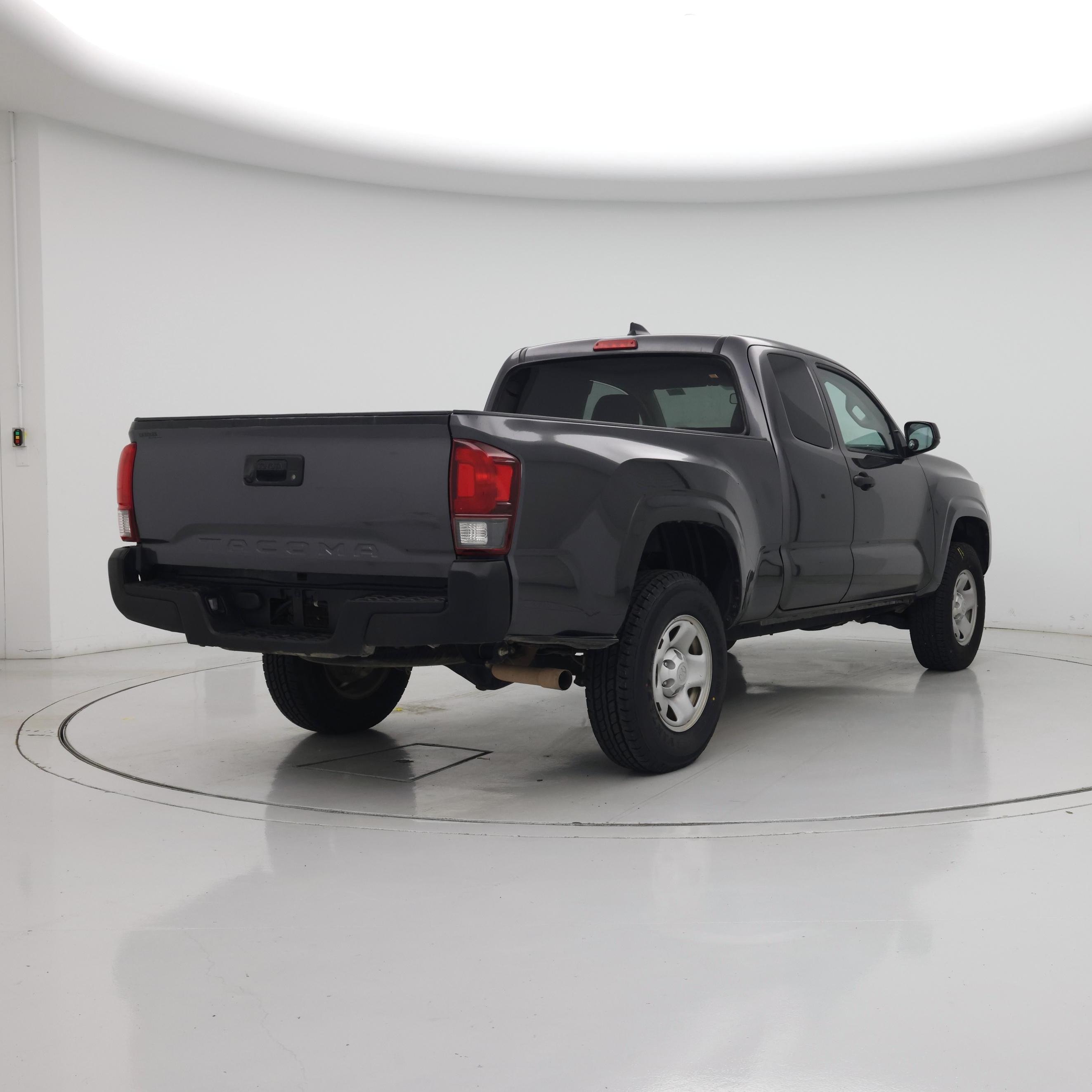 Thumbnail: 2020 Toyota Tacoma - 8