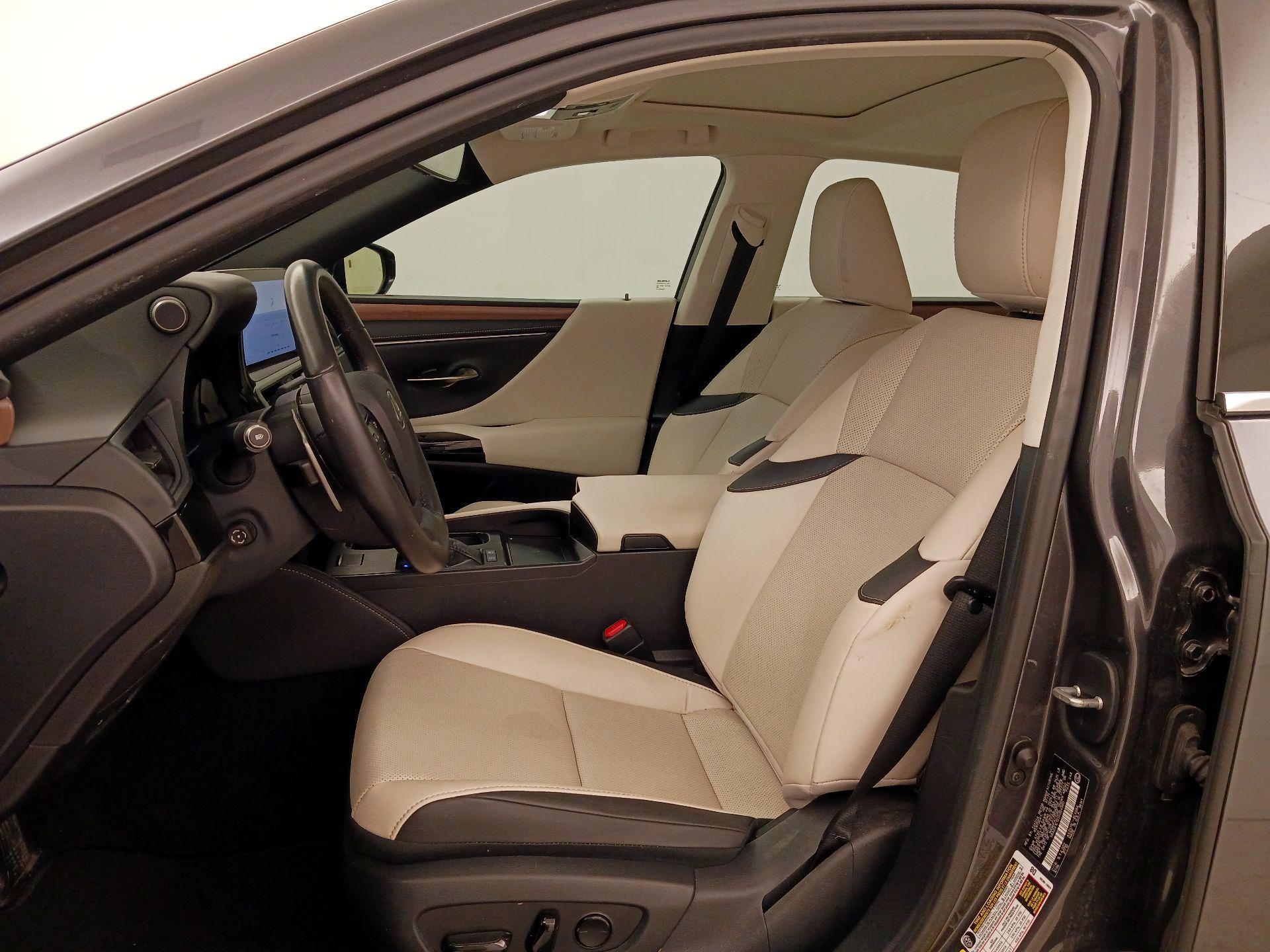 Thumbnail: 2025 Lexus ES - 11