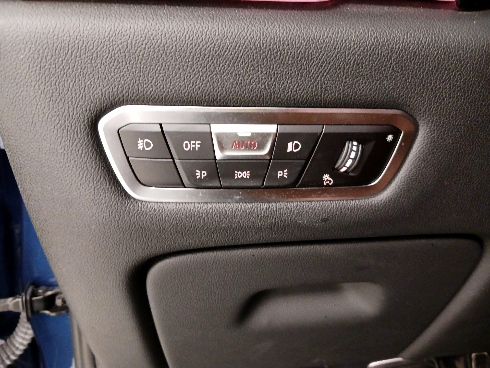 Thumbnail: 2021 BMW X5 - 13