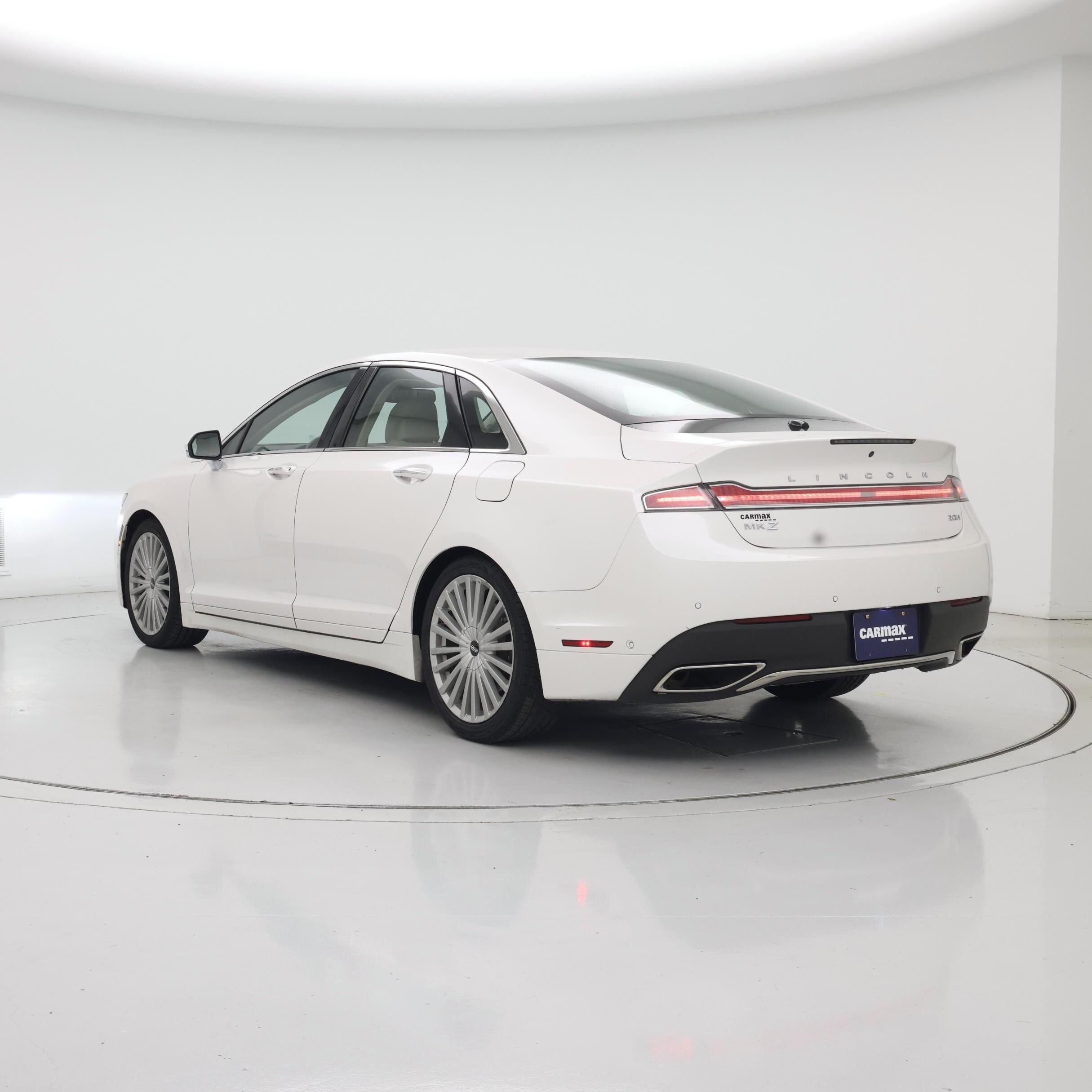 Thumbnail: 2017 Lincoln MKZ - 2