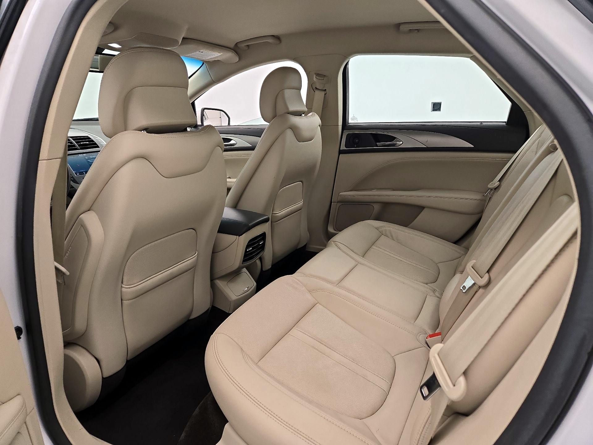 Thumbnail: 2017 Lincoln MKZ - 20
