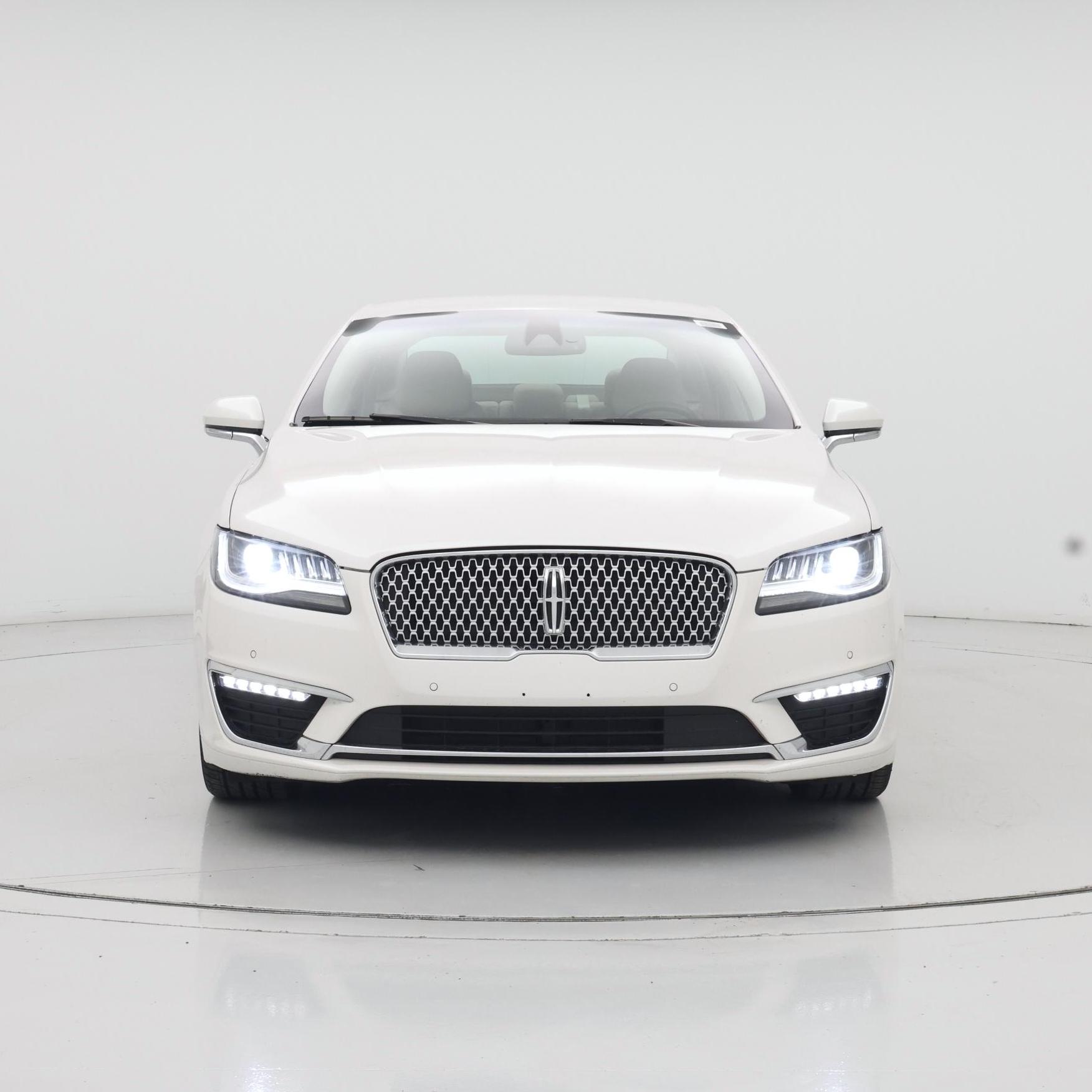 Thumbnail: 2017 Lincoln MKZ - 5