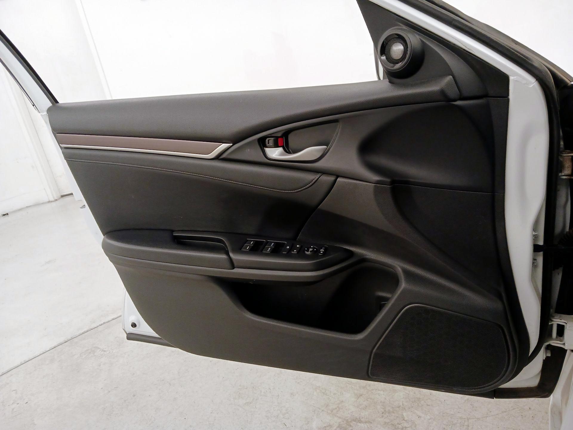Thumbnail: 2020 Honda Civic - 12