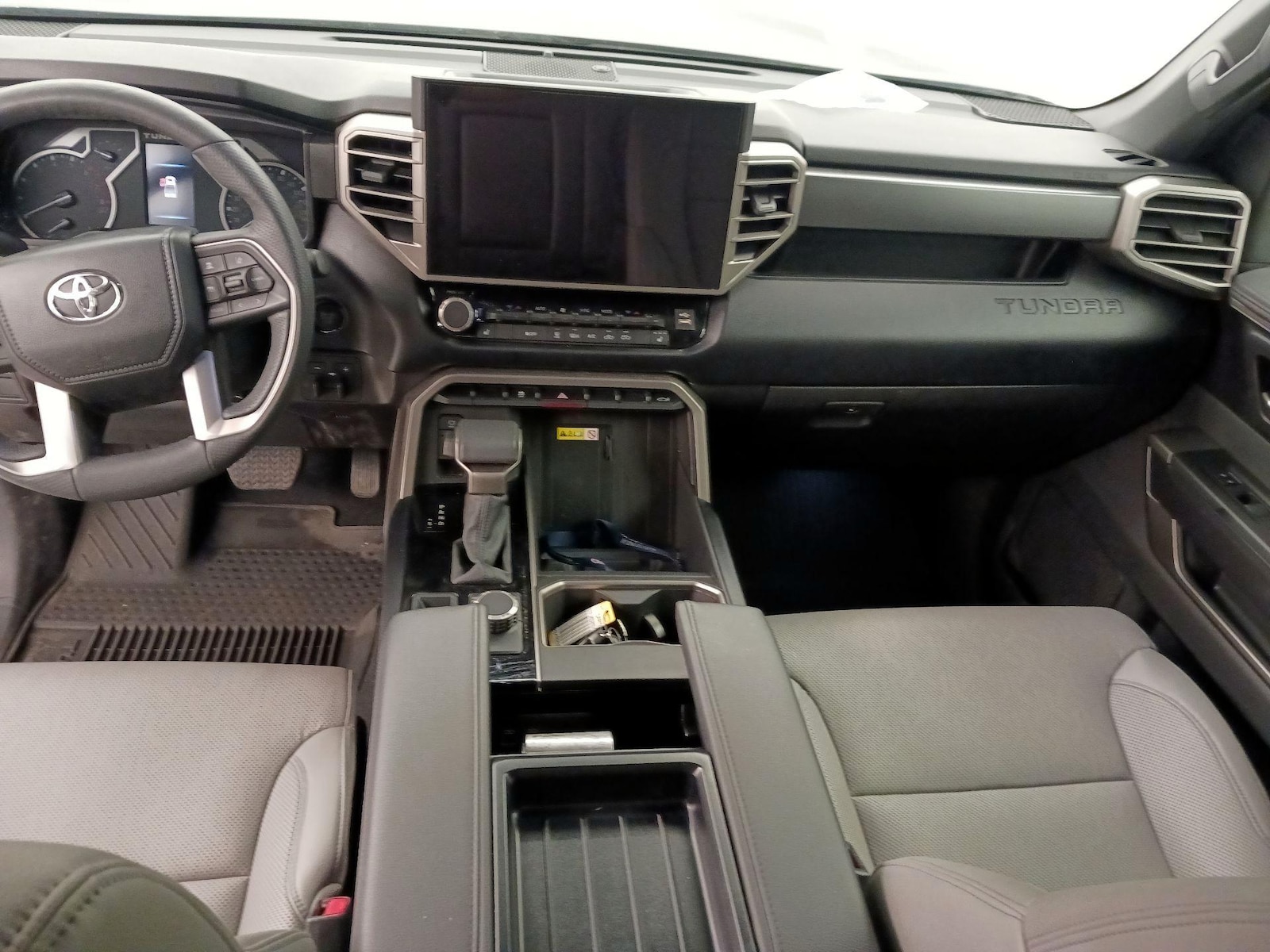 2025 Toyota Tundra SR5 - Photo 10