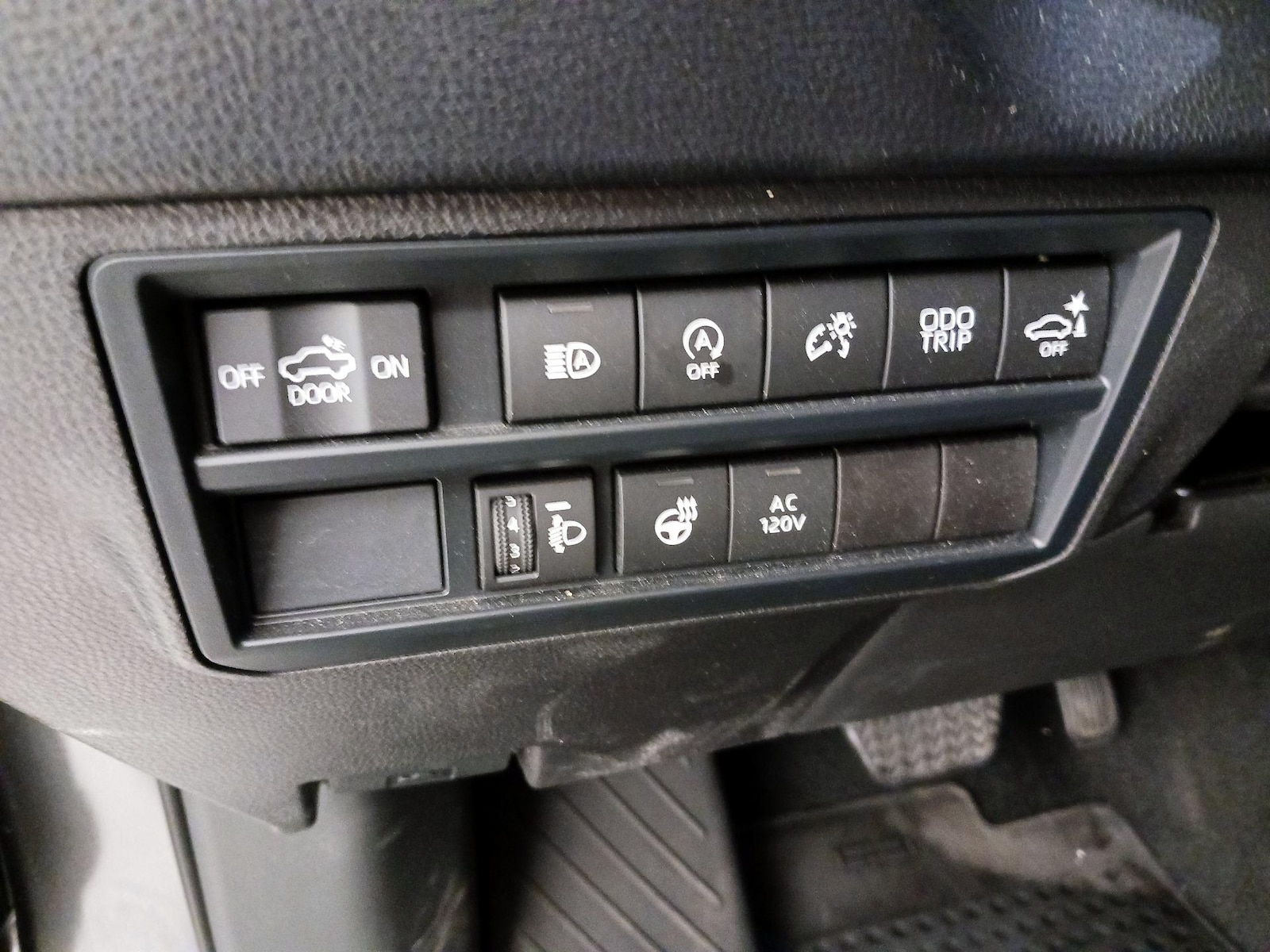 2025 Toyota Tundra SR5 - Photo 14