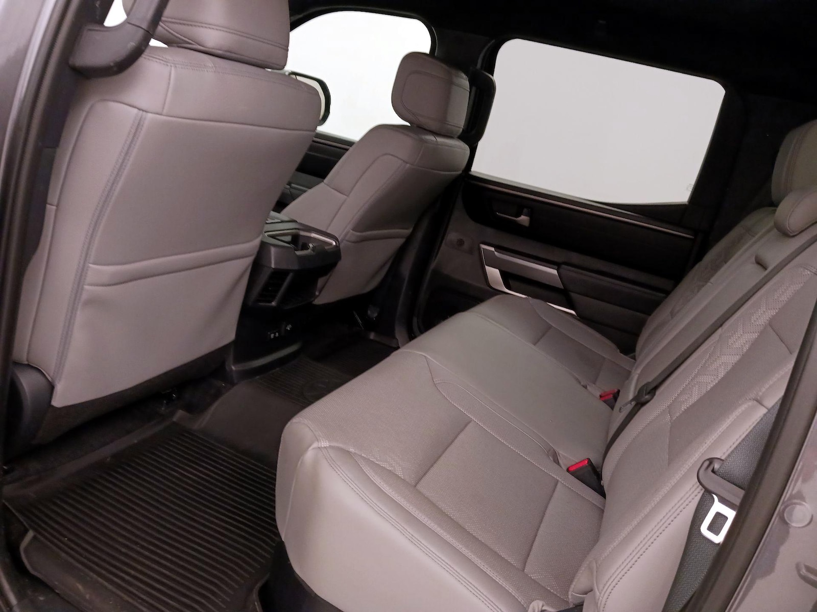 2025 Toyota Tundra SR5 - Photo 20