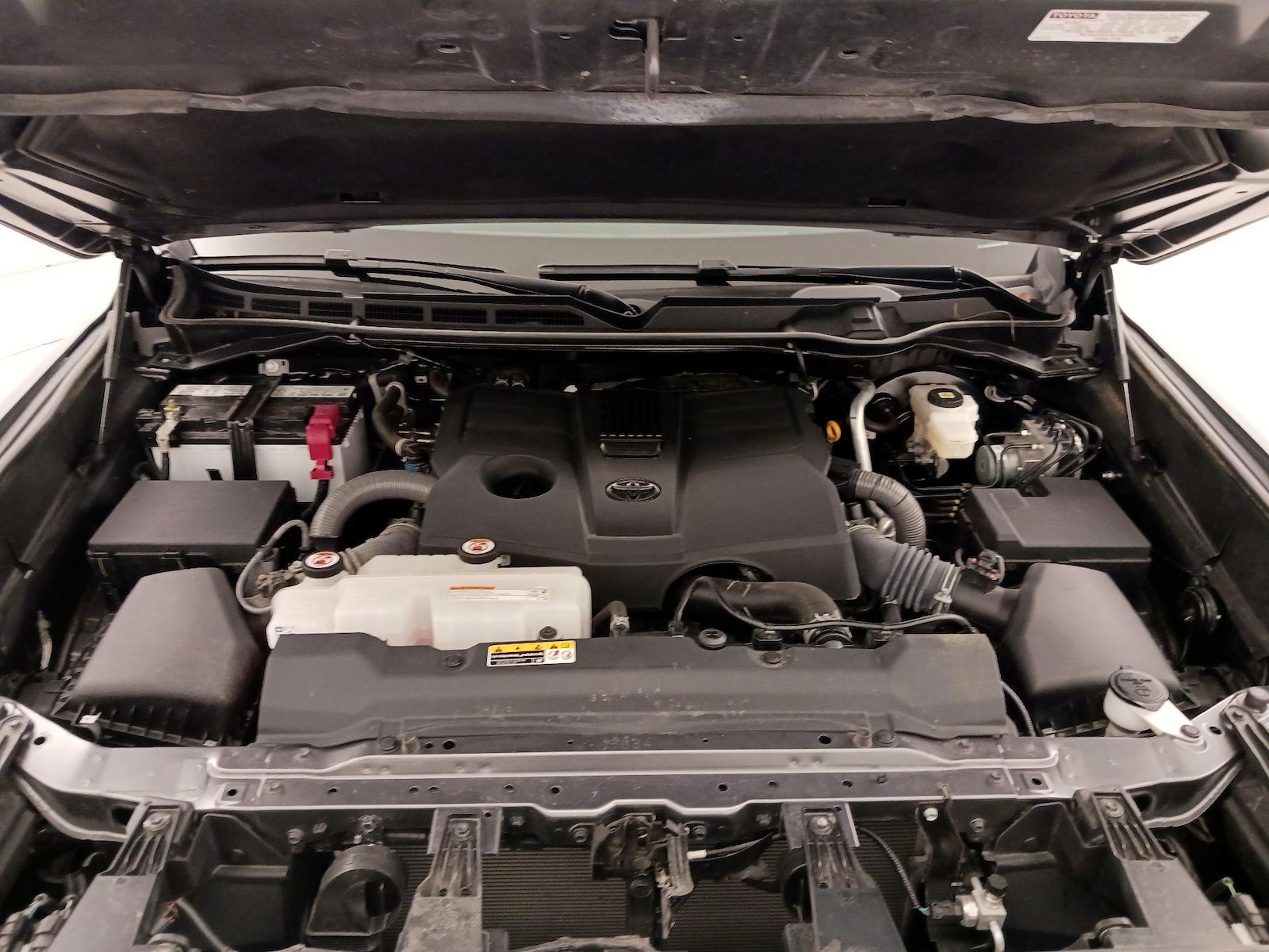 2025 Toyota Tundra SR5 - Photo 22