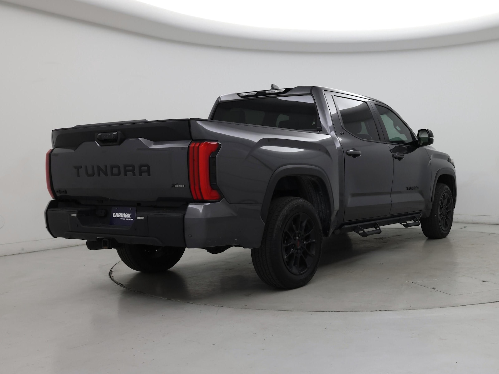 2025 Toyota Tundra SR5 - Photo 9