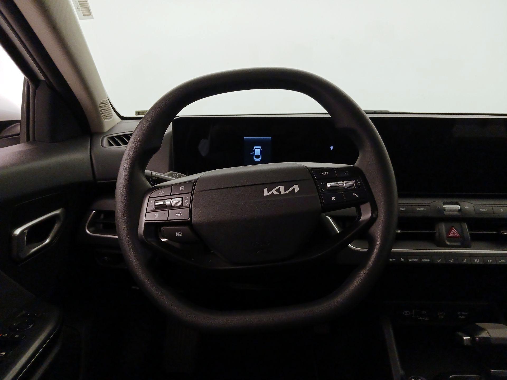 Thumbnail: 2025 Kia K4 - 10